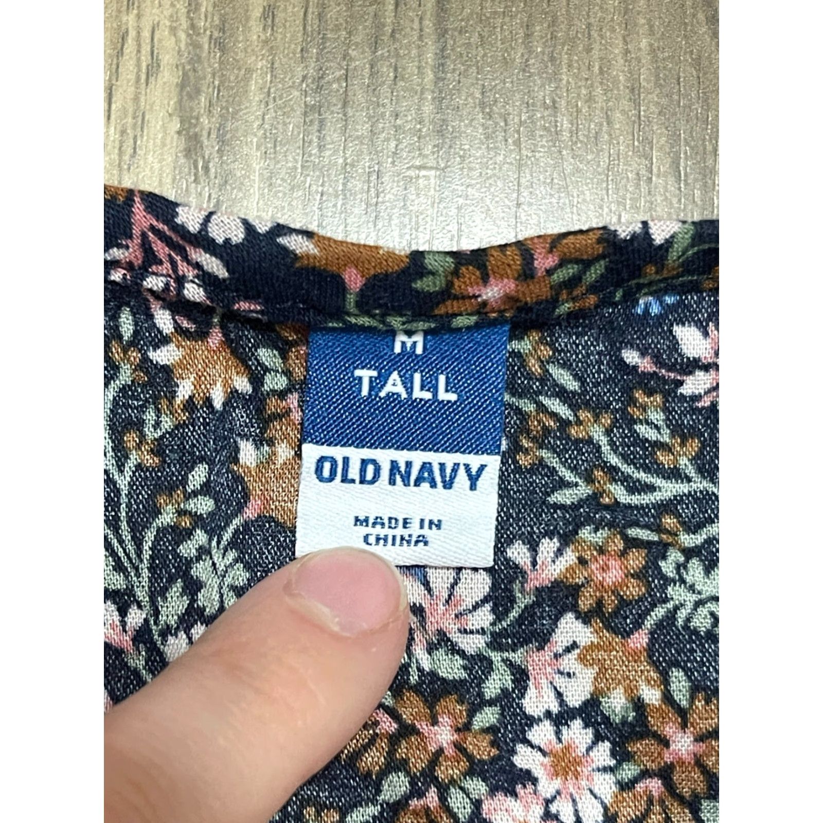 Old Navy Old Navy Blouse Womens M Tall Multicolor V-Neck Floral Ruffle Sleeve Shirt Casual Womens Size M / US 6-8 / IT 42-44 - 5 Thumbnail