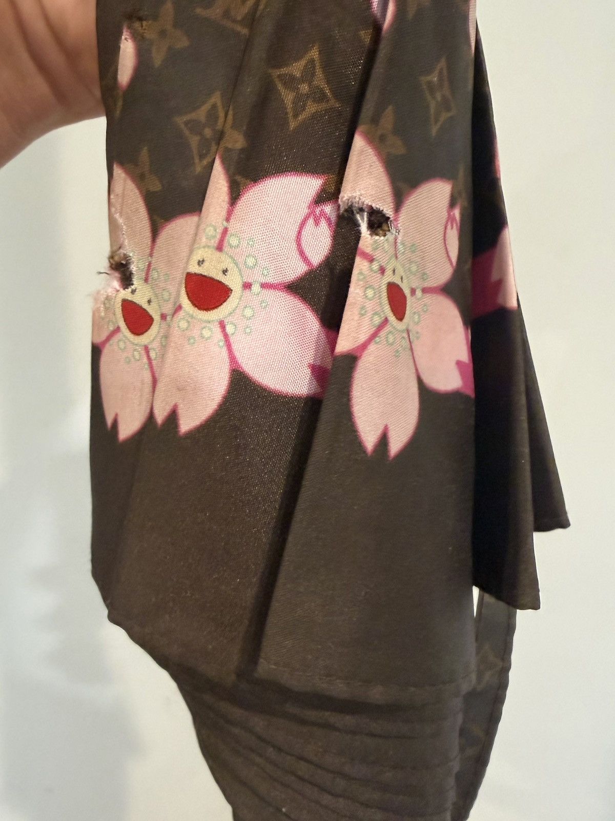 Louis Vuitton × Takashi Murakami Louis Vuitton x Takashi Murakami Cherry Blossom Umbrella Size ONE SIZE - 4 Thumbnail