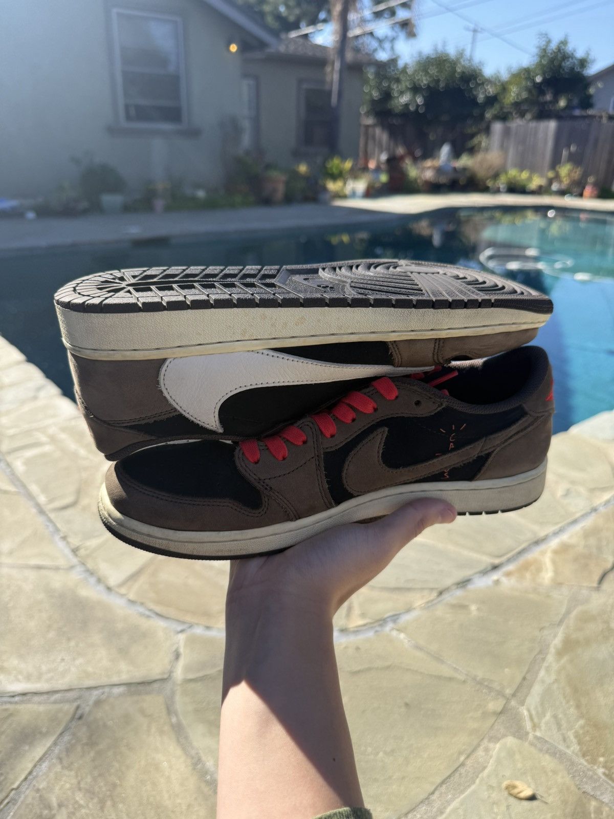 Nike × Travis Scott Air Jordan 1 Low Travis Scott Dark Mocha Size US 11 / EU 44 - 4 Thumbnail