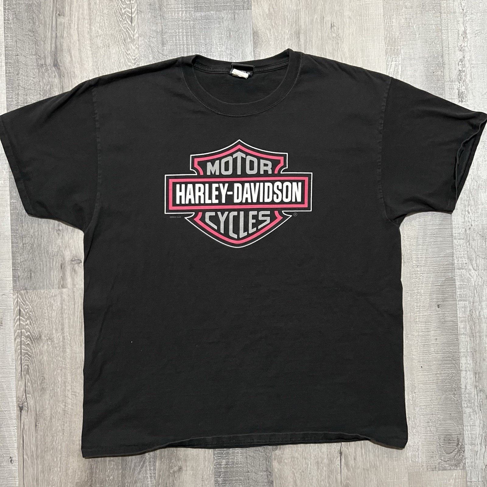 Harley Davidson Harley Davidson Pink Logo Charleston South Carolina T Shirt Size US XL / EU 56 / 4 - 1 Thumbnail