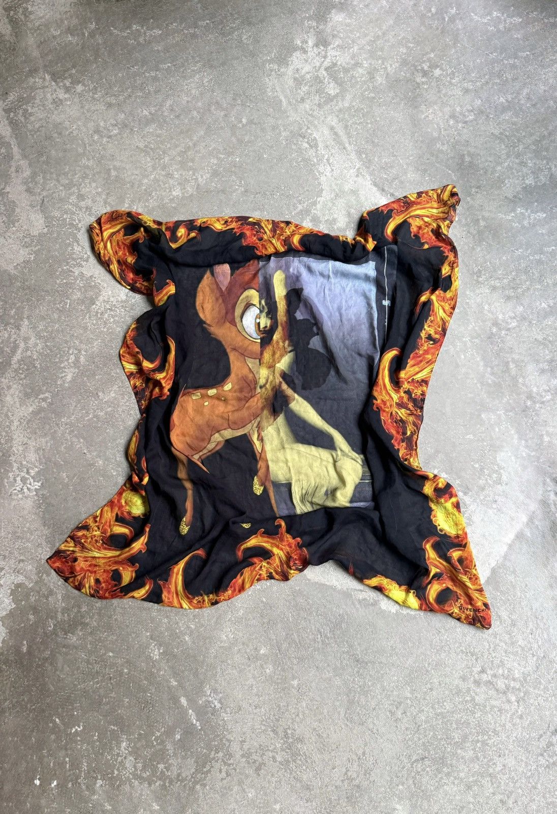 Givenchy Givenchy Riccardo Tisci Bambi Flame Scarf Size ONE SIZE - 1 Thumbnail