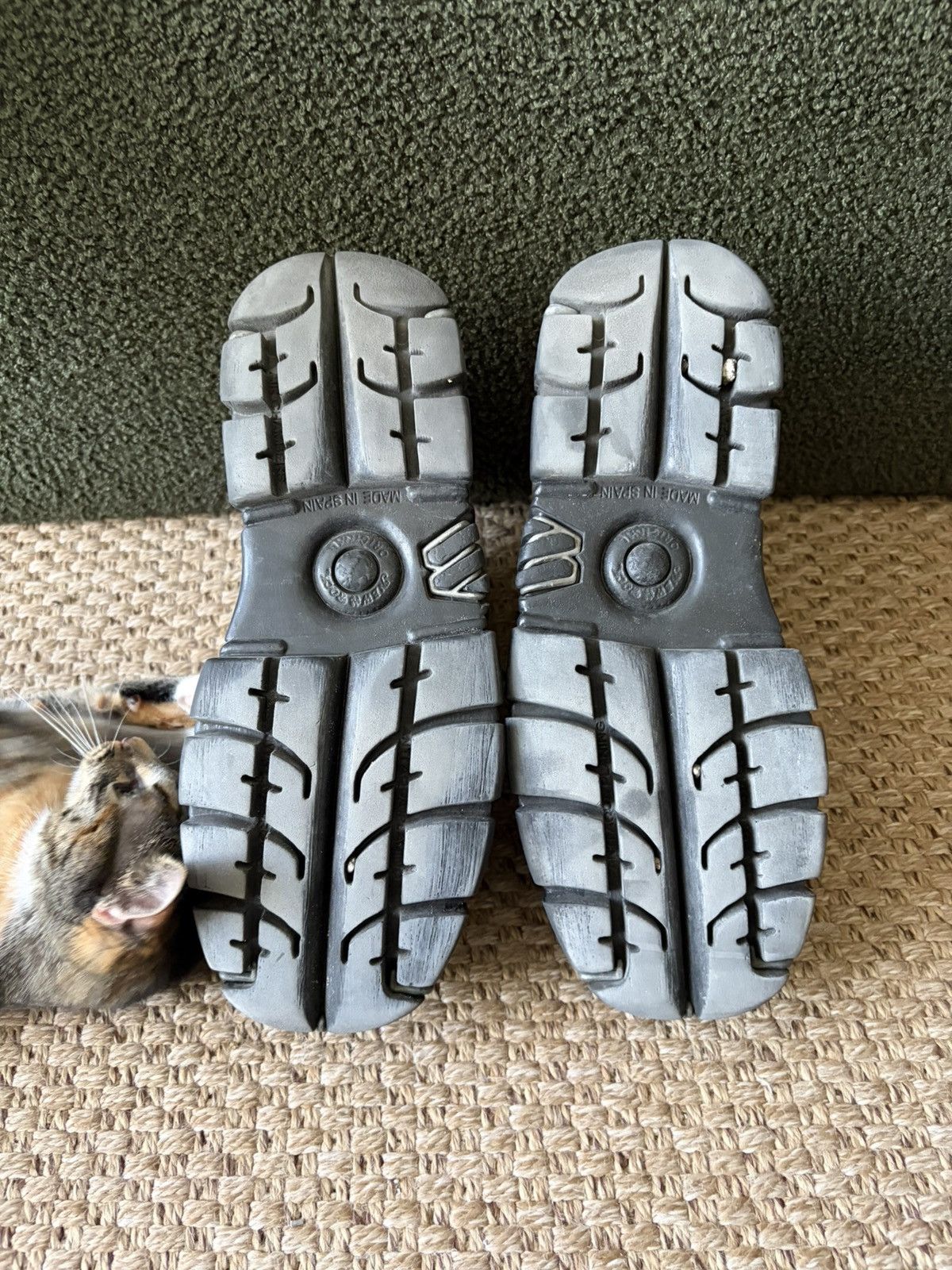 New Rock Rare colorway - New rock boots Size US 10 / EU 43 - 6 Thumbnail