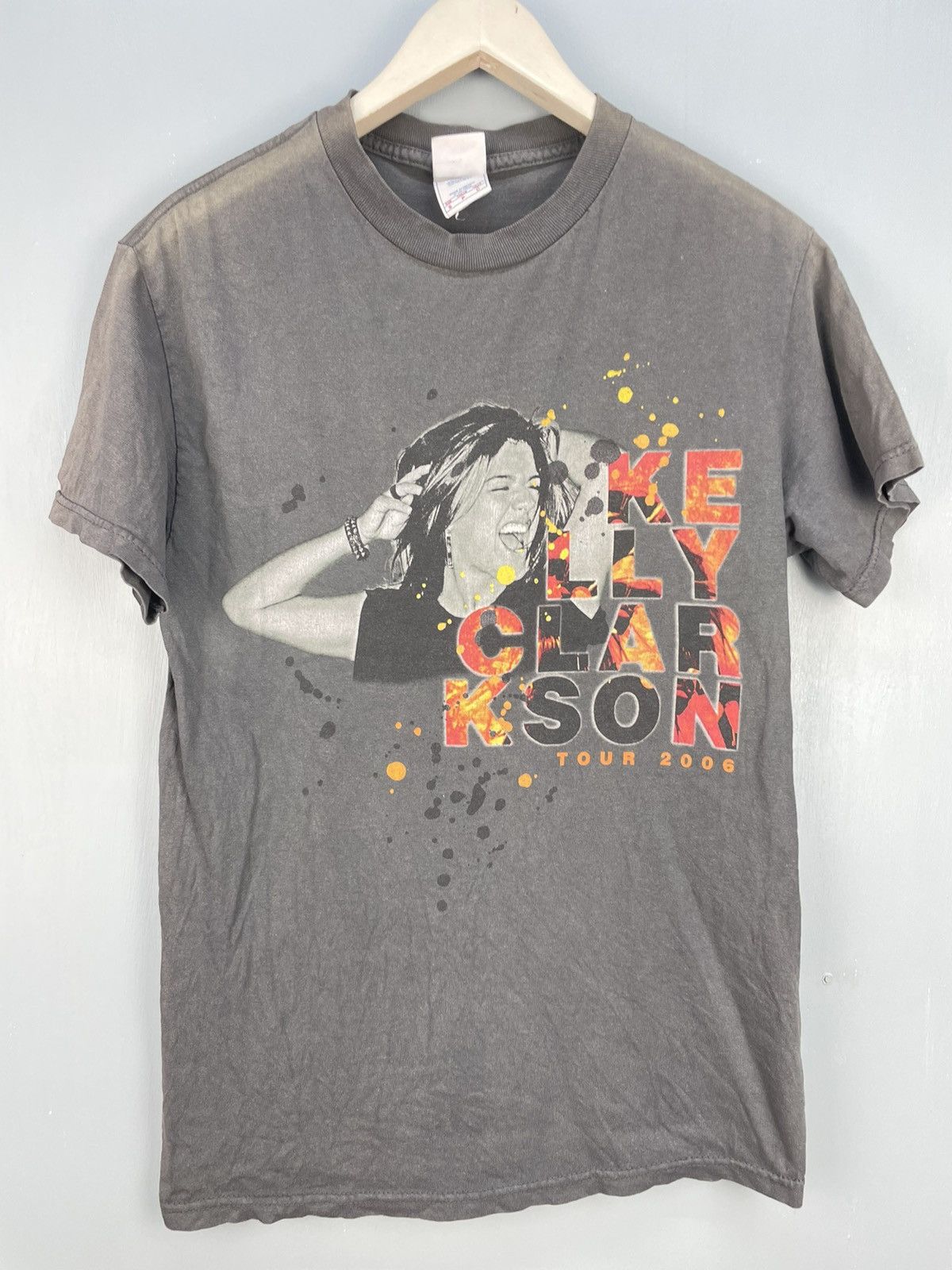 Band Tees Vintage Y2K Kelly Clarkson tour 2006 t shirt Size US S / EU 44-46 / 1 - 3 Thumbnail