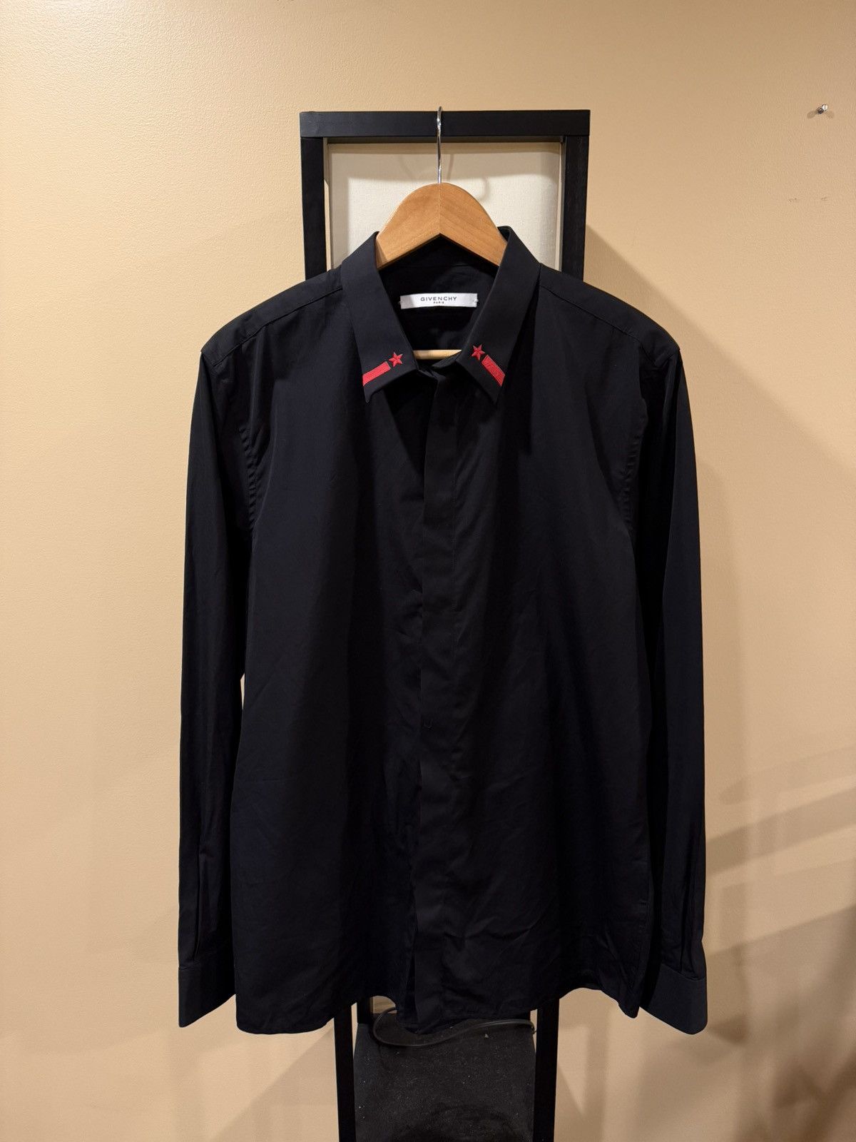 Givenchy Red Star Embroidered Collared Black Button Up Shirt