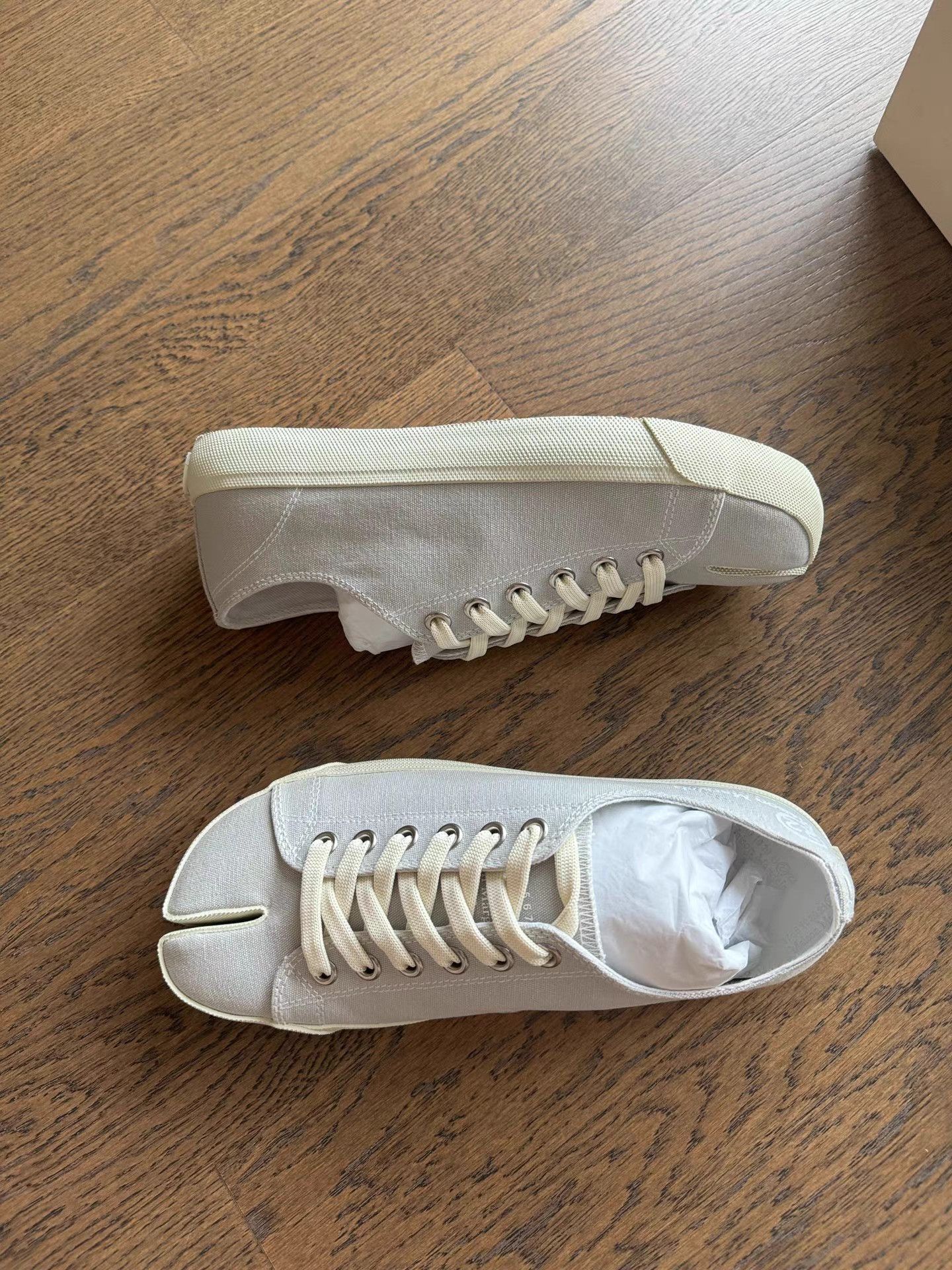 Maison Margiela Maison Margiela Tabi Ssense Exclusive Split-Toe Shoes K6 Size US 7 / EU 40 - 5 Thumbnail