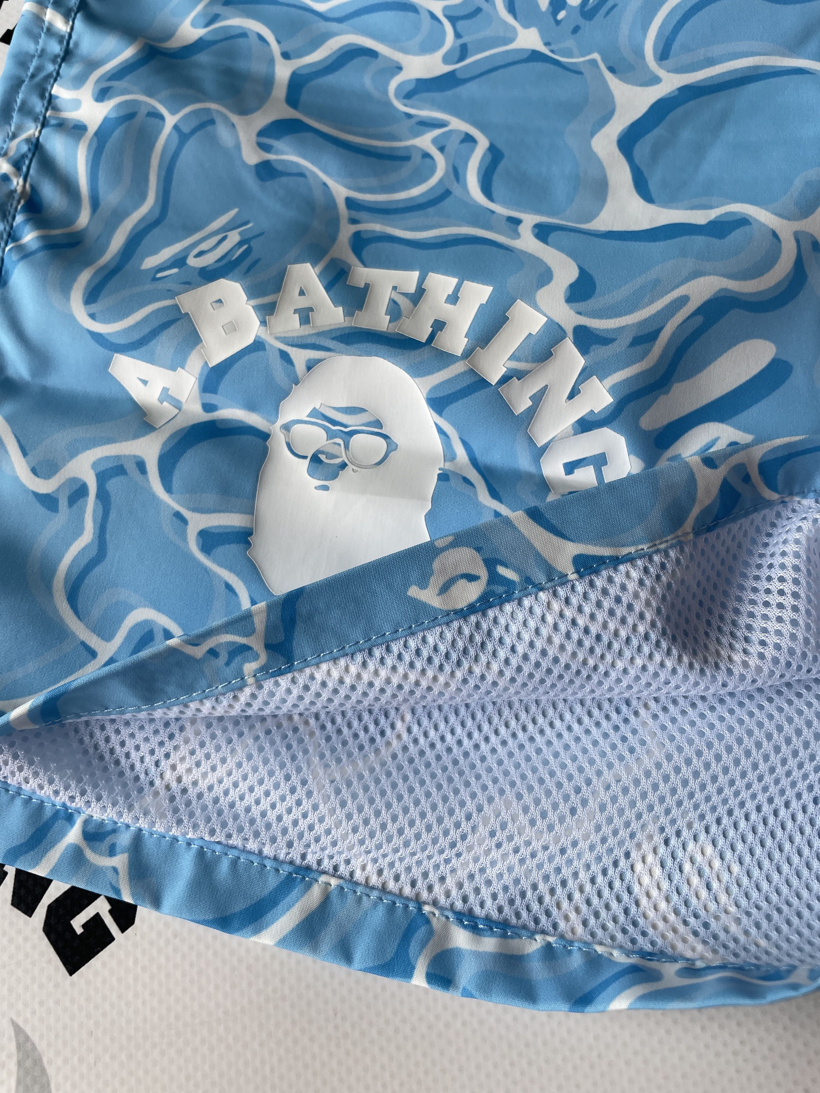 Bape ABC SEA SURFACE CAMO BEACH SHORTS Size US 34 / EU 50 - 5 Thumbnail