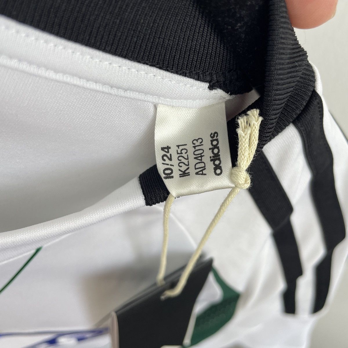 Adidas Schalke 04 Away Adidas Jersey Shirt 2024/2025 size M BNWT Size US M / EU 48-50 / 2 - 7 Thumbnail