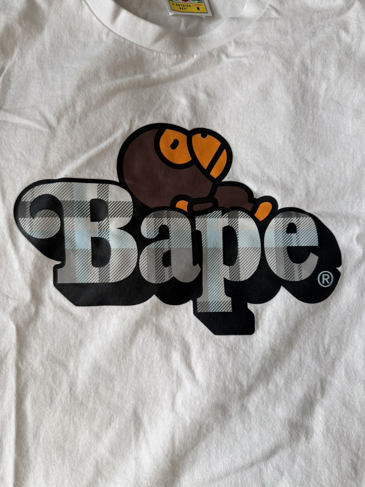 Bape Bape Baby Milo on Bape Logo White T-shirt Size M / US 6-8 / IT 42-44 - 2 Thumbnail
