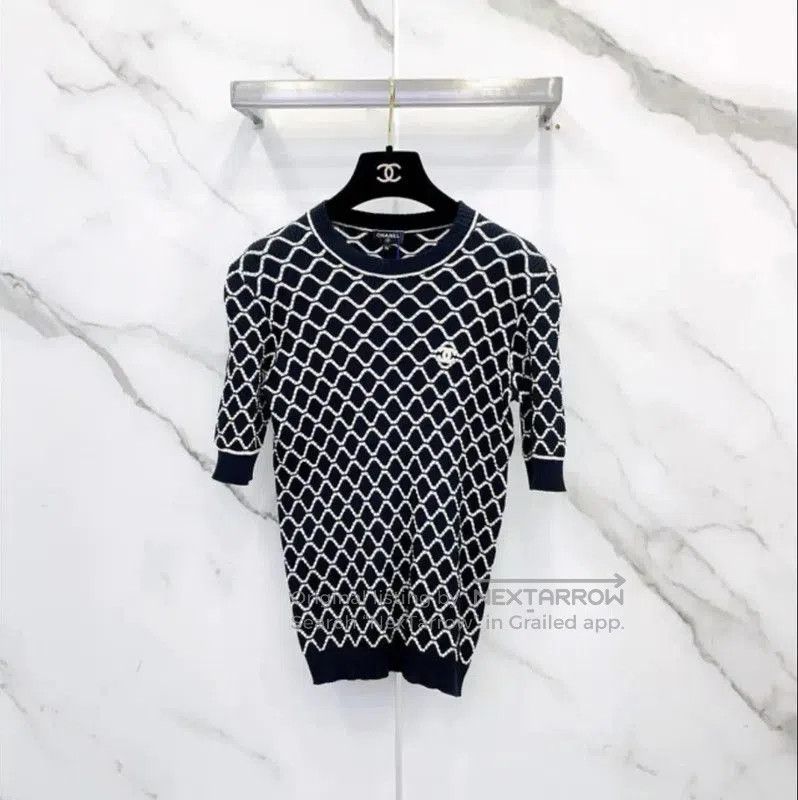 Chanel Chanel Logo Cotton Short Sleeve T-shirt . Size S / US 4 / IT 40 - 1 Thumbnail