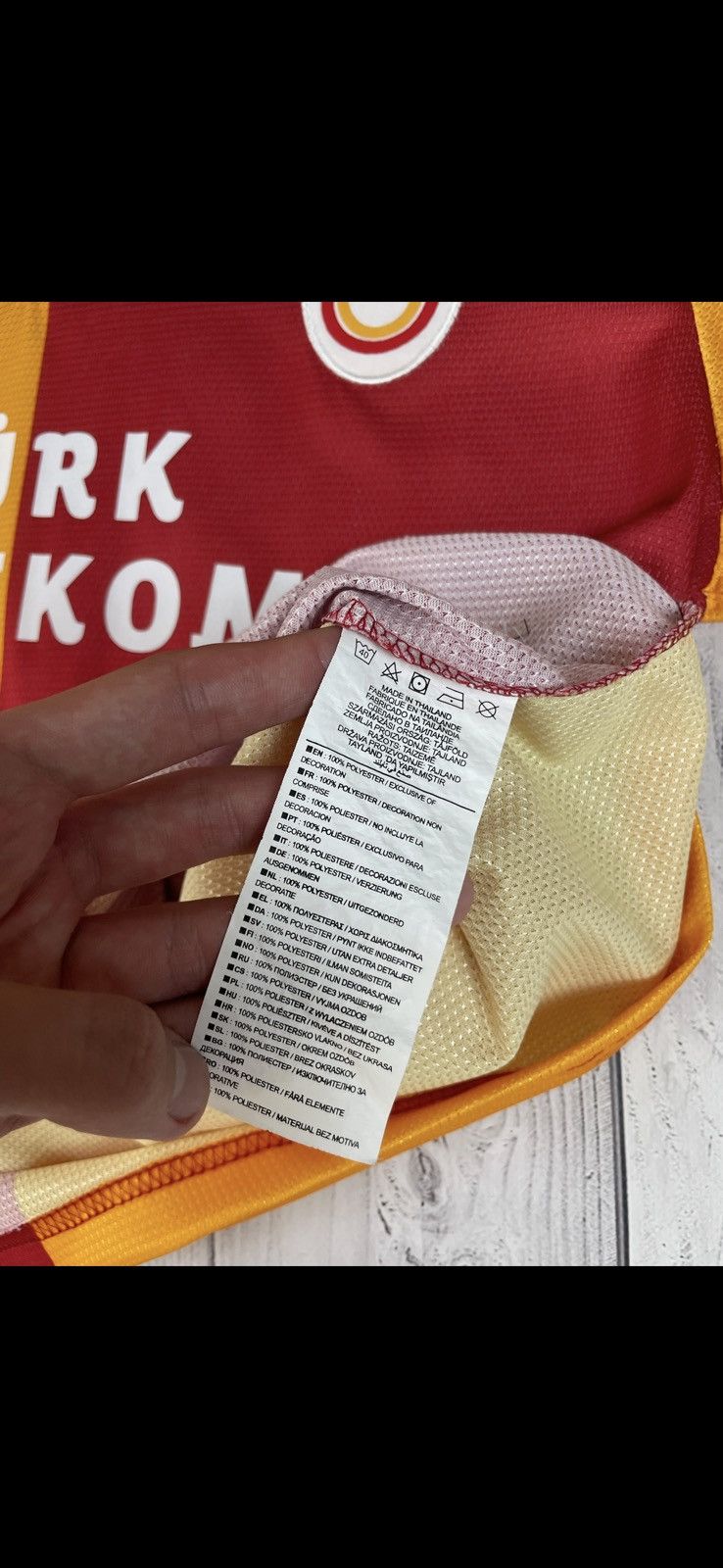Vintage Galatasaray Soccer tee 12 Drogba size M logo rare Size US M / EU 48-50 / 2 - 5 Thumbnail