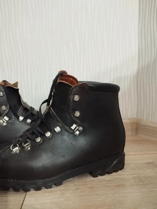 Bally Bally Minerva vintage retro mountain boots size 9 Size US 10 / EU 43 - 3 Thumbnail
