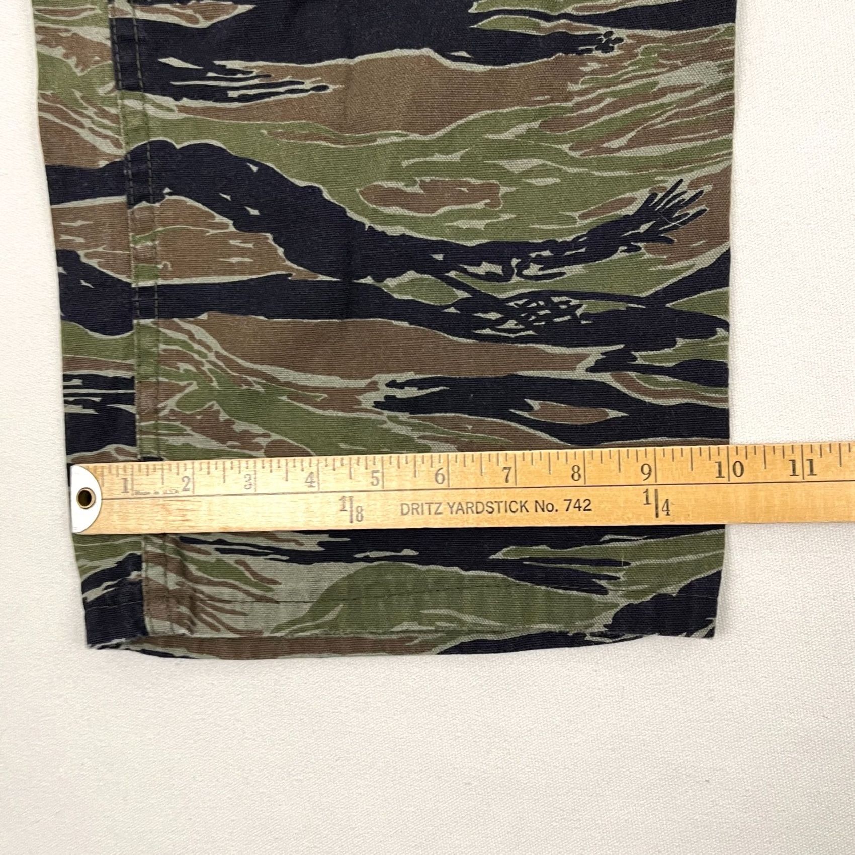 Vintage 4. Added "XL & Pants" to clarify the size Size US XL / EU 56 / 4 - 5 Thumbnail