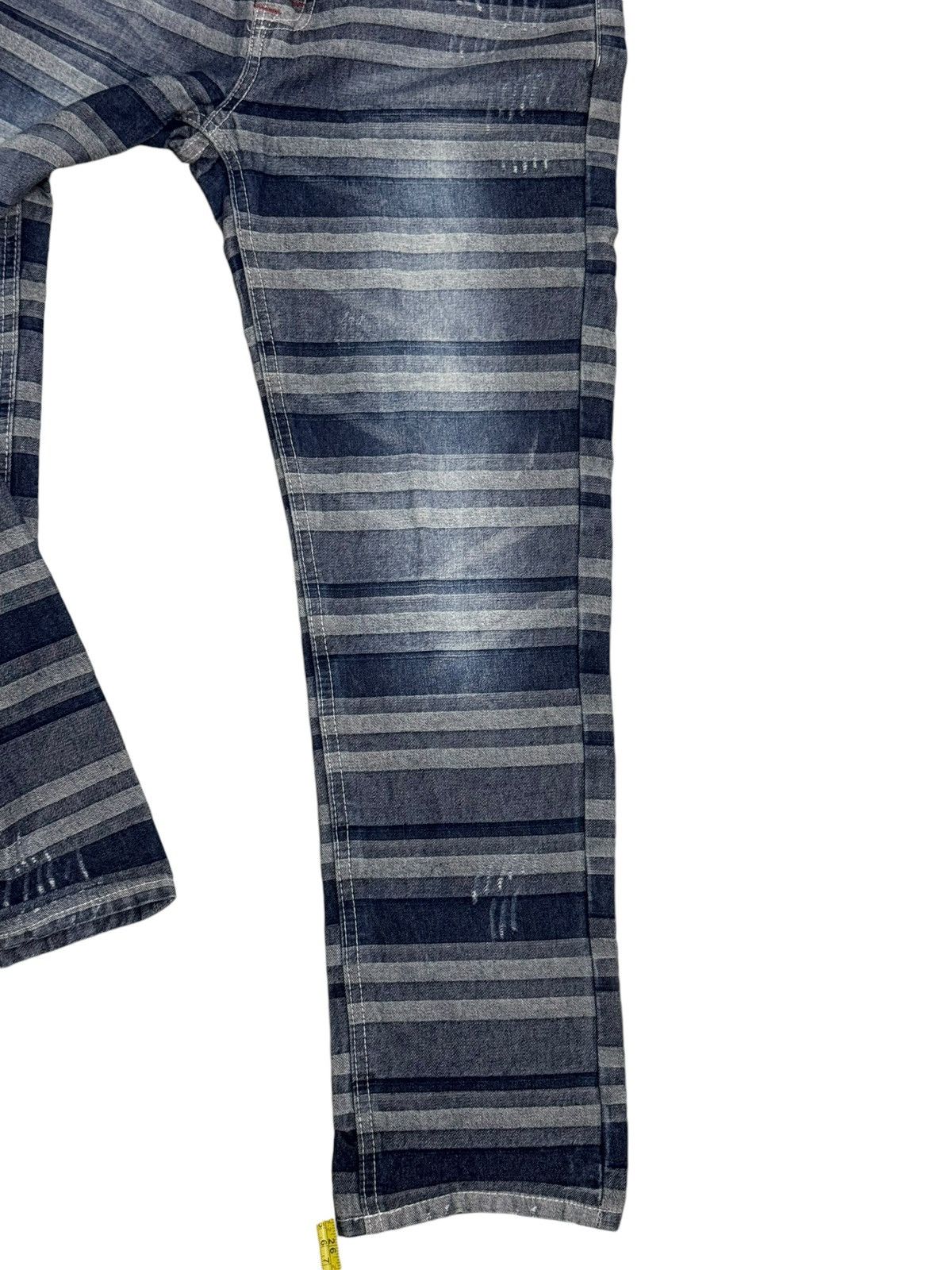 Hysteric Glamour BLUE MOON BLUE FLARE DENIM HYSTERIC GLAMOUR INSPIRED JEANS Size US 30 / EU 46 - 11 Thumbnail