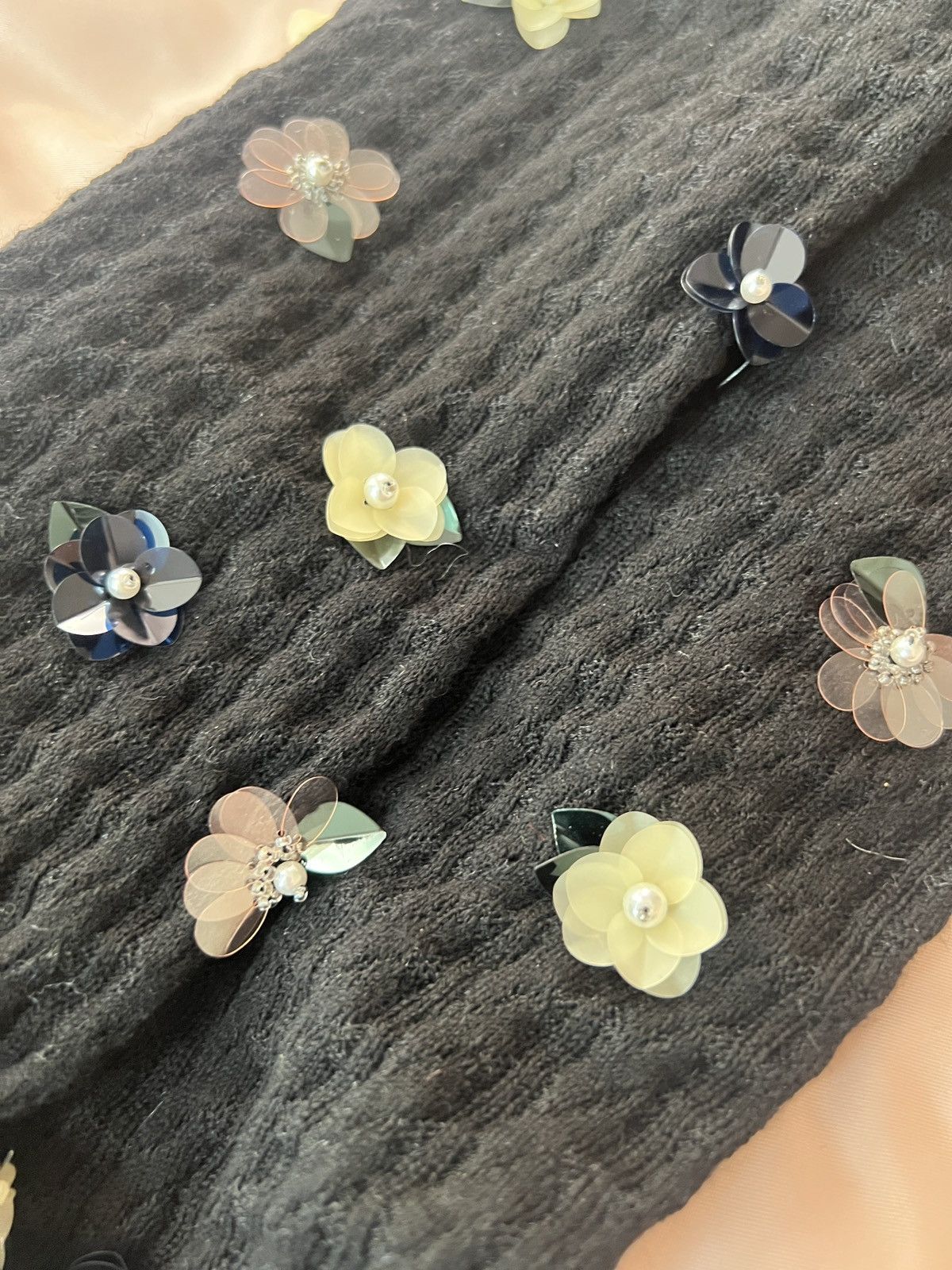 Miu Miu 🔥 Miu Miu runway sequins floral wool socks Size ONE SIZE - 2 Thumbnail