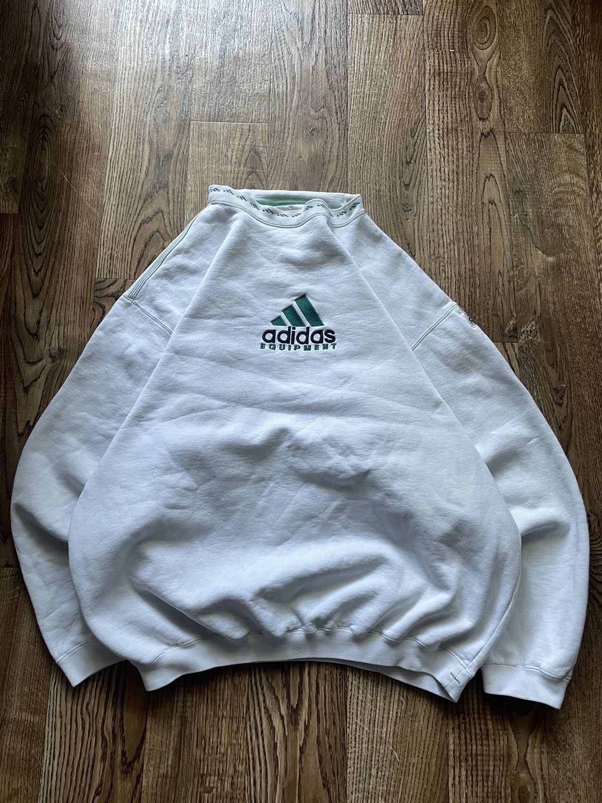 Adidas Vintage Adidas Equipment Sweatshirt Big Logo White Size US XL / EU 56 / 4 - 2 Thumbnail