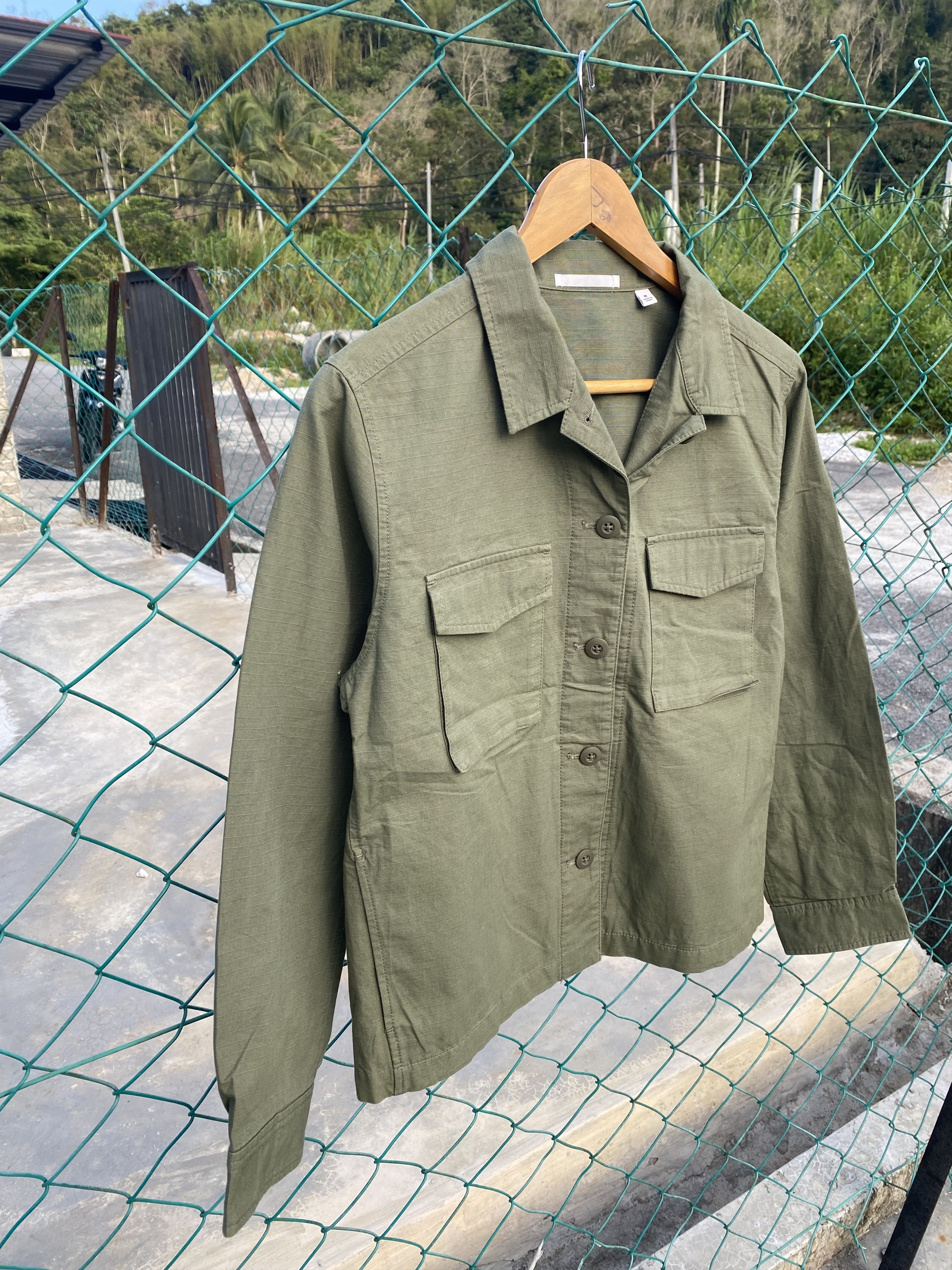 Japanese Brand Uniqlo military long sleeve shirts Size M / US 6-8 / IT 42-44 - 4 Thumbnail