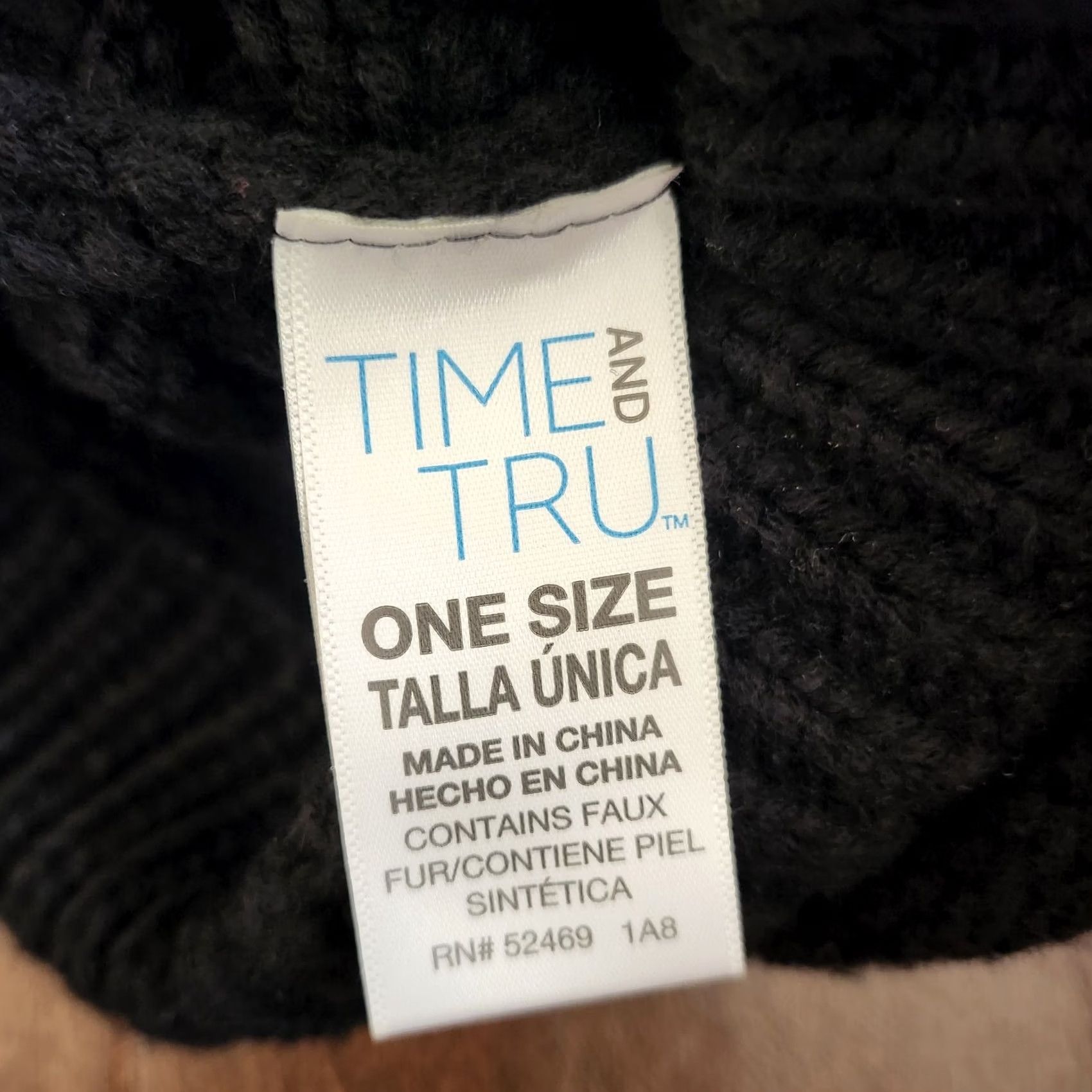 Vintage Time and Tru Black Beanie One Size Womens Knit Pom Pom Faux Fur Lightweight Stretch Winter Fall Spring Casual Activewear Travel Cap Hat Size ONE SIZE - 5 Thumbnail