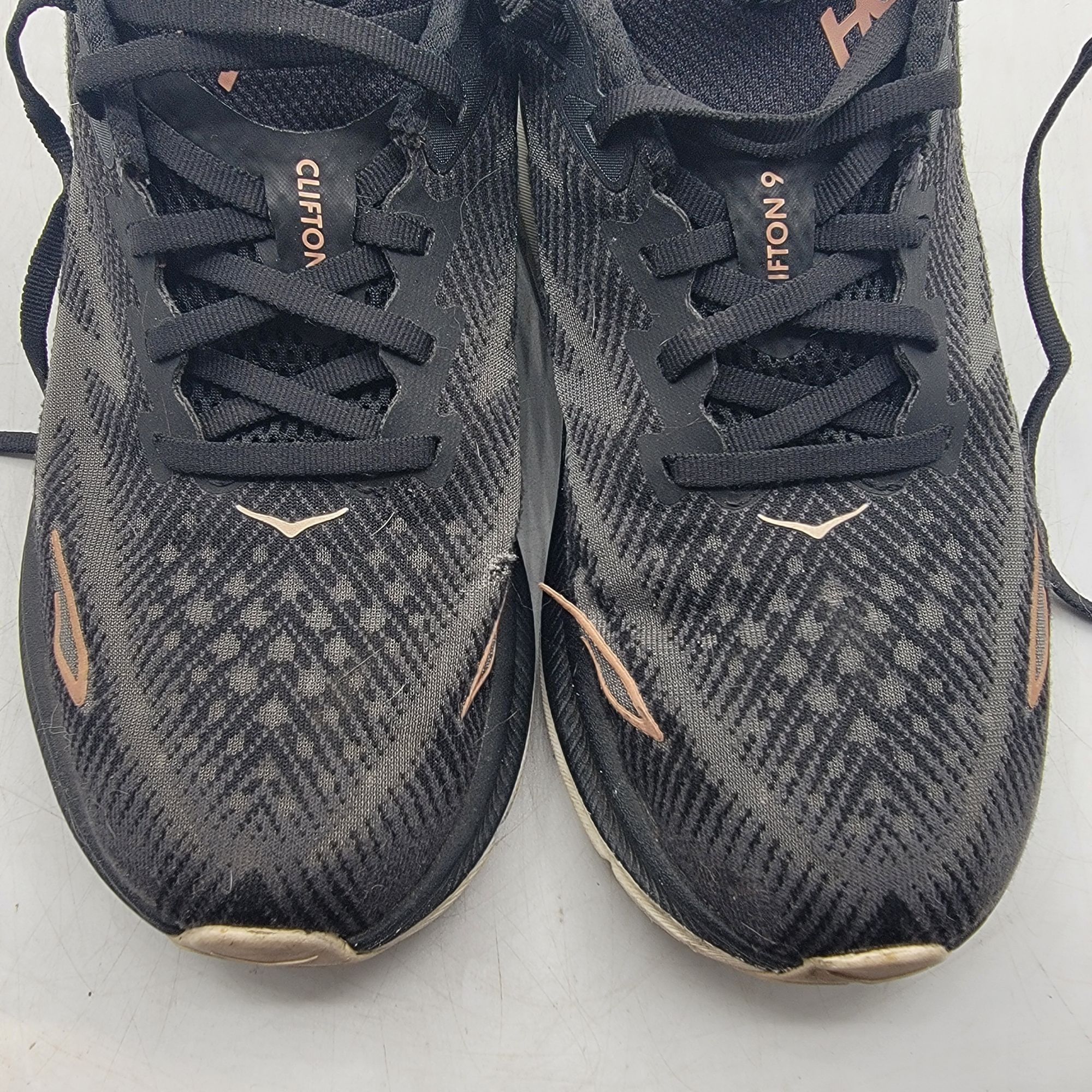 Hoka Hoka One One Clifton 9 Womens 7D Wide Running Shoes Black Ro Size US 7 / IT 37 - 12 Thumbnail