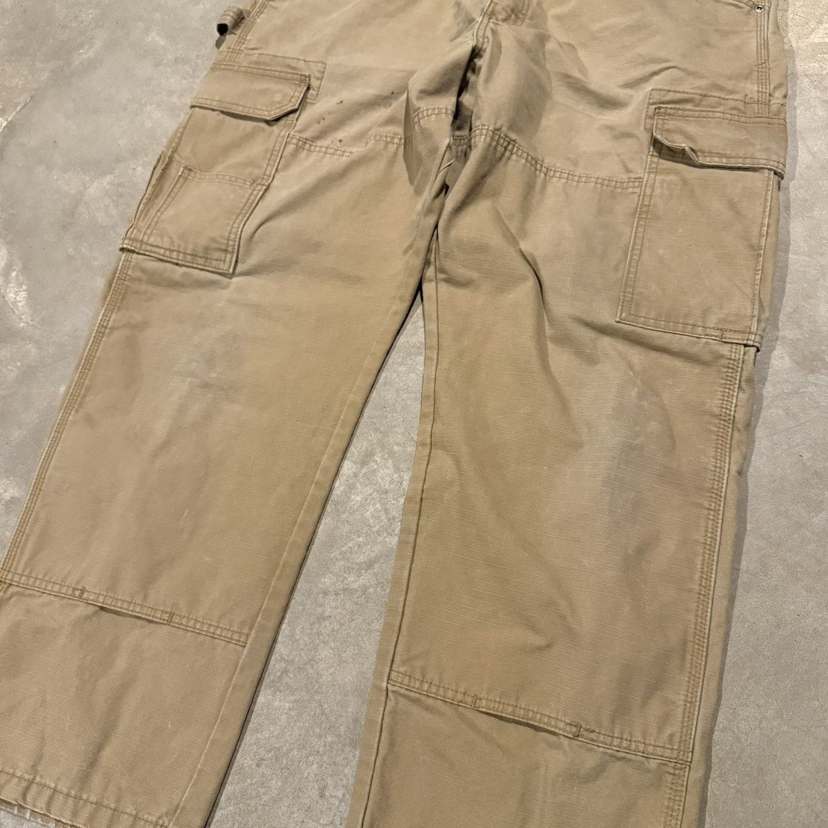 Carhartt 2000s Wrangler Faded Distressed Double Knee Cargo Work Pants Size US 38 / EU 54 - 3 Thumbnail