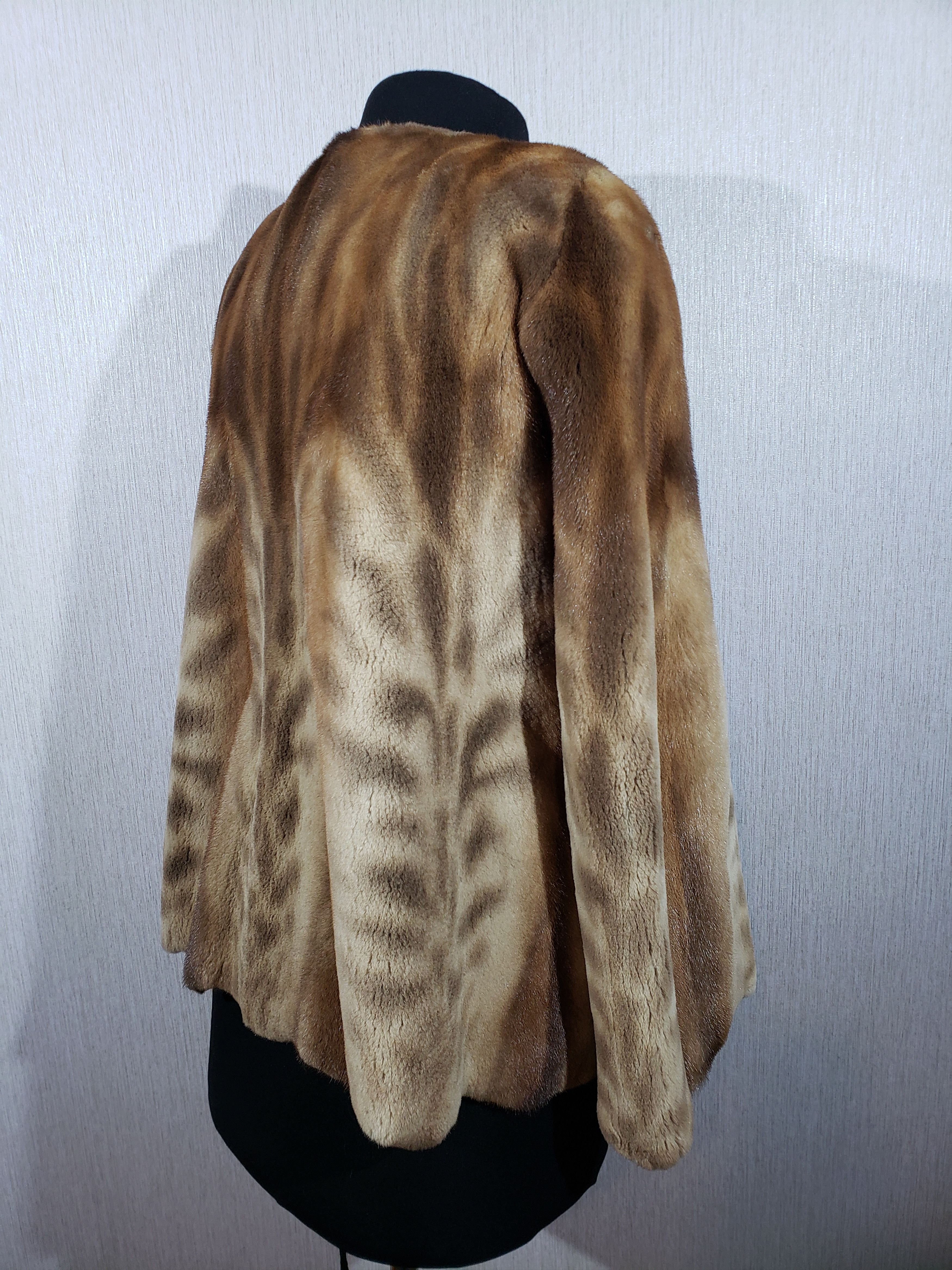 Other Stylish women's mink coat. Size XL / US 12-14 / IT 48-50 - 6 Thumbnail