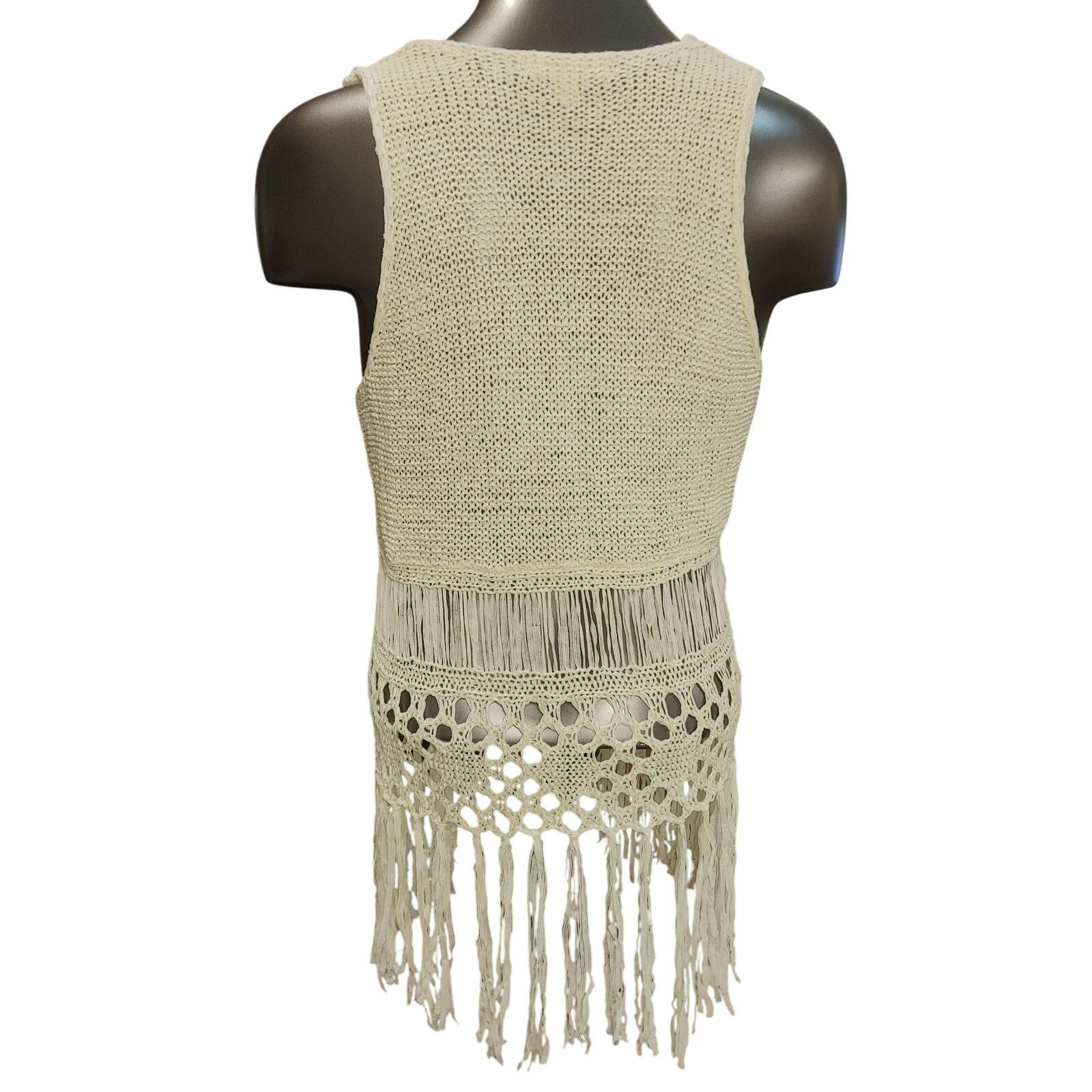 Other It's Our TIme Women's M Off-White Knit Tasseled Boho Vest Size M / US 6-8 / IT 42-44 - 2 Thumbnail