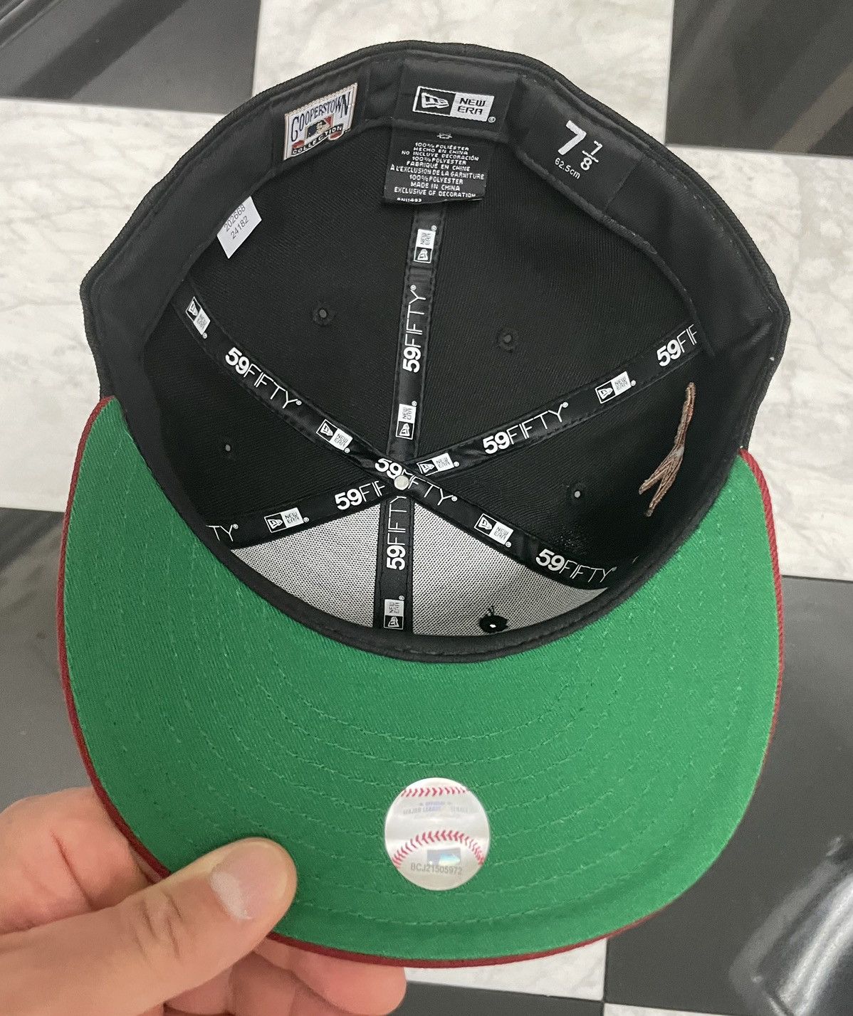 New Era 🔥 Exclusive Astros fitted 7 7/8 Size ONE SIZE - 4 Thumbnail