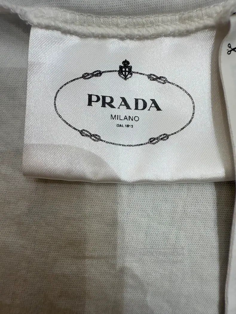 Prada Prada White feather beaded T-shirt Size S / US 4 / IT 40 - 5 Thumbnail