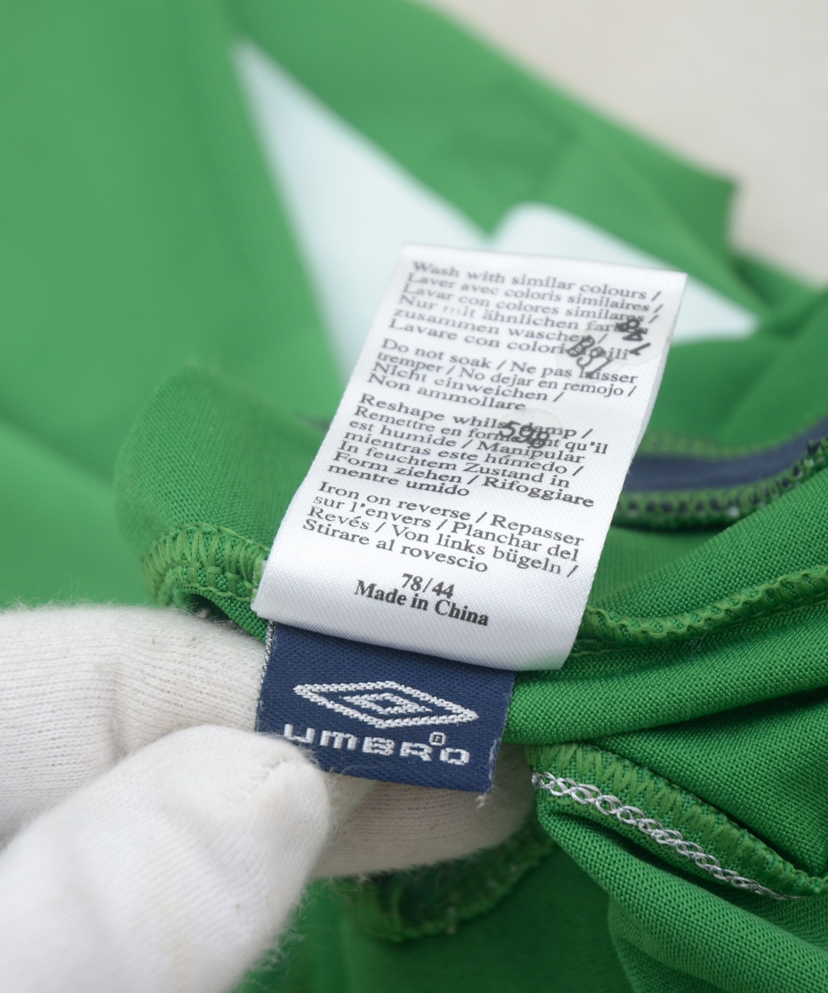 Adidas × Vintage Northern Ireland 2006 #9 Healy football shirt jersey Y2K Size US S / EU 44-46 / 1 - 10 Thumbnail