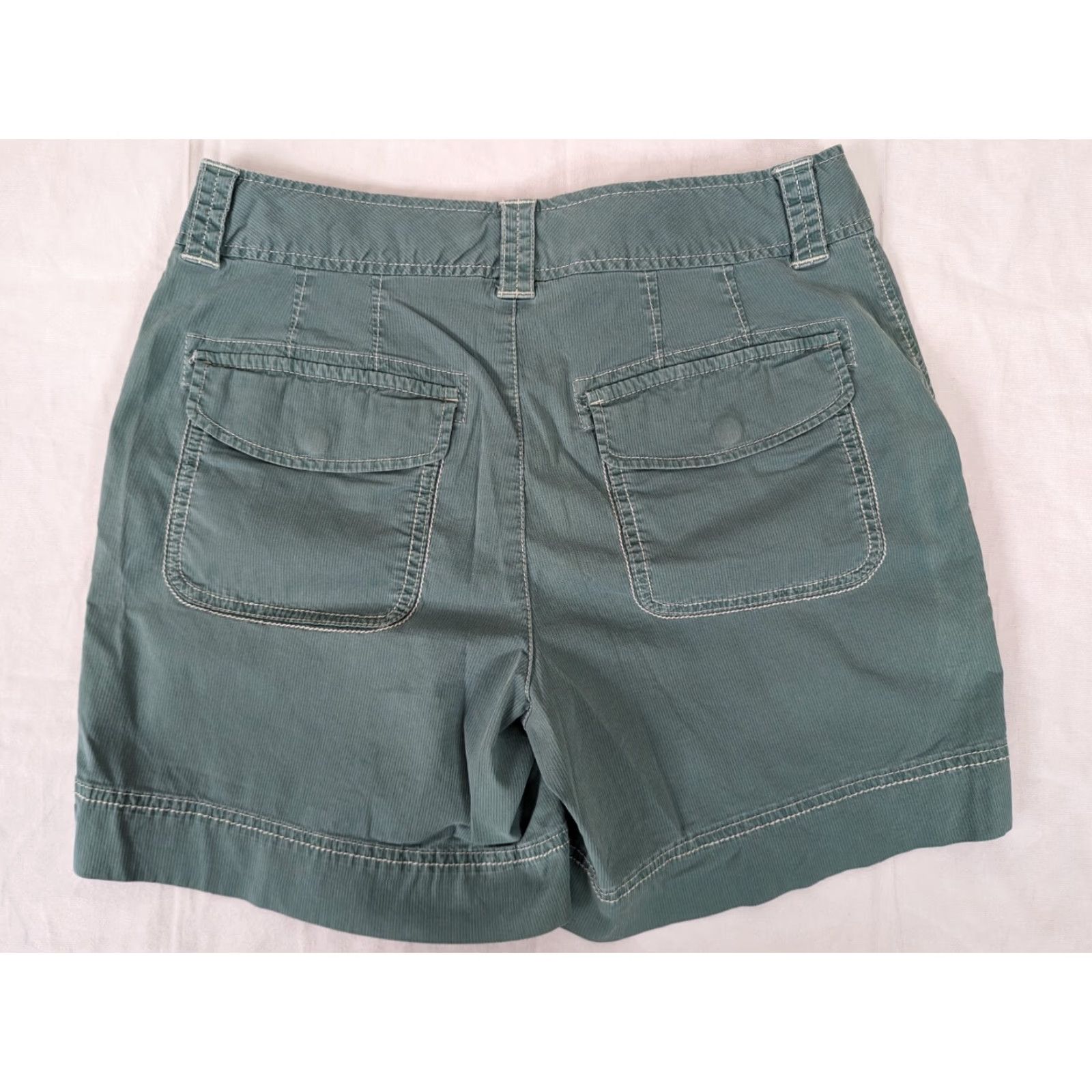 Eddie Bauer Eddie Bauer Hiking Shorts Women 8 Teal Green Cargo Utility Mid Rise 30x6 S4W Size 30" / US 8 / IT 44 - 2 Thumbnail