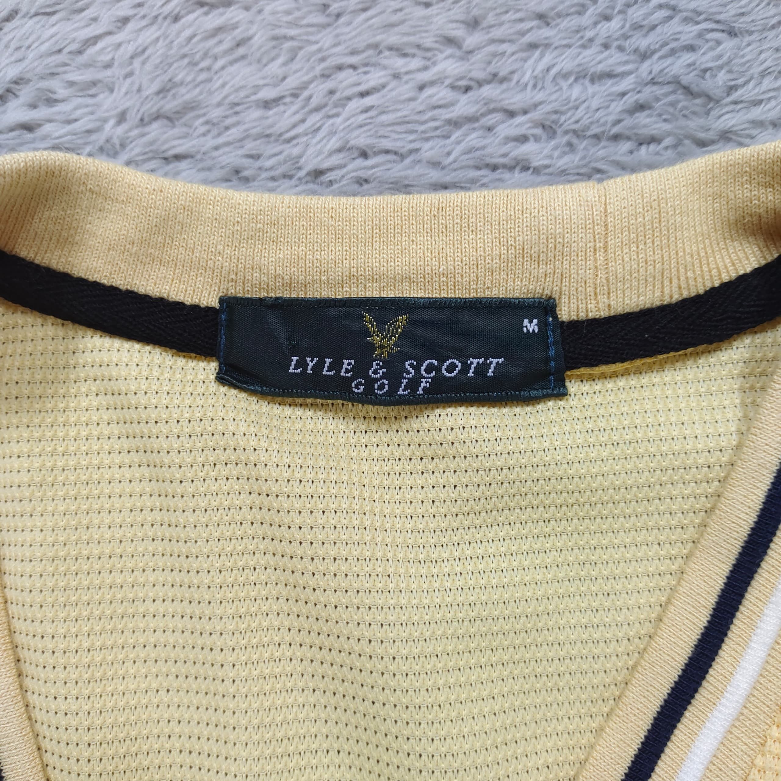 Lyle & Scott VINTAGE LYLE & SCOTT GOLF SLEEVE LESS BUTTON UP TANK VEST Size US M / EU 48-50 / 2 - 5 Thumbnail
