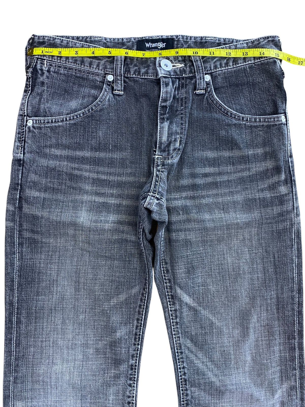 Wrangler Vintage Wrangler Brand Faded Whiskers Style Jeans Size US 31 - 5 Thumbnail