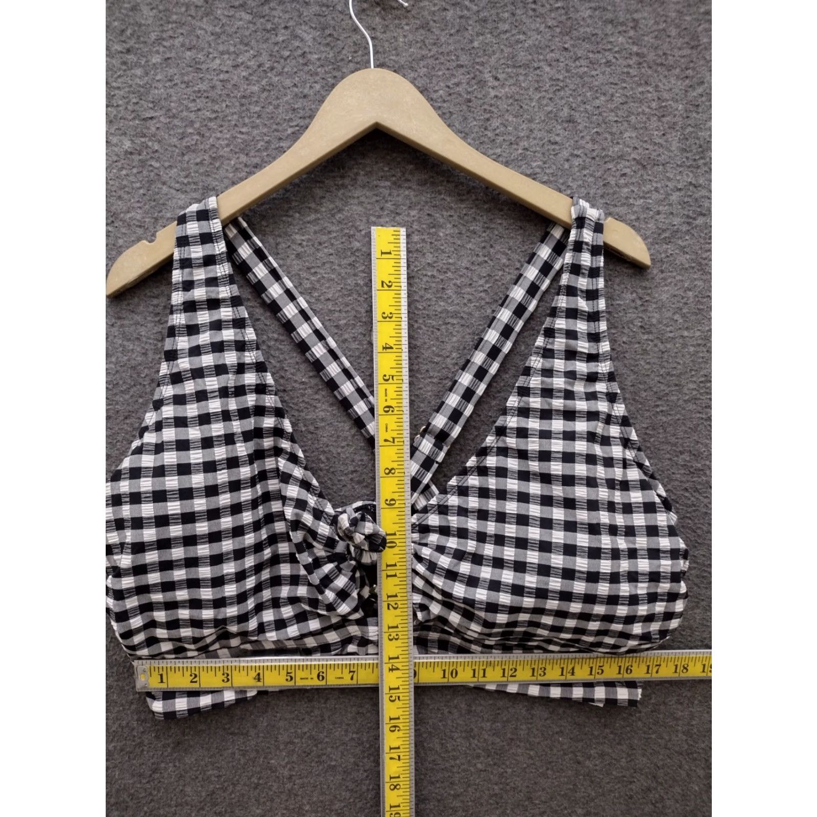 Vintage Terra & Sky Women's Tie Keyhole Bikini Top Cross Back 3X 24W-26W Black/Gray Checkered Deep Back Beach Mens? Size XXL / US 16-18 / IT 52-54 - 4 Thumbnail