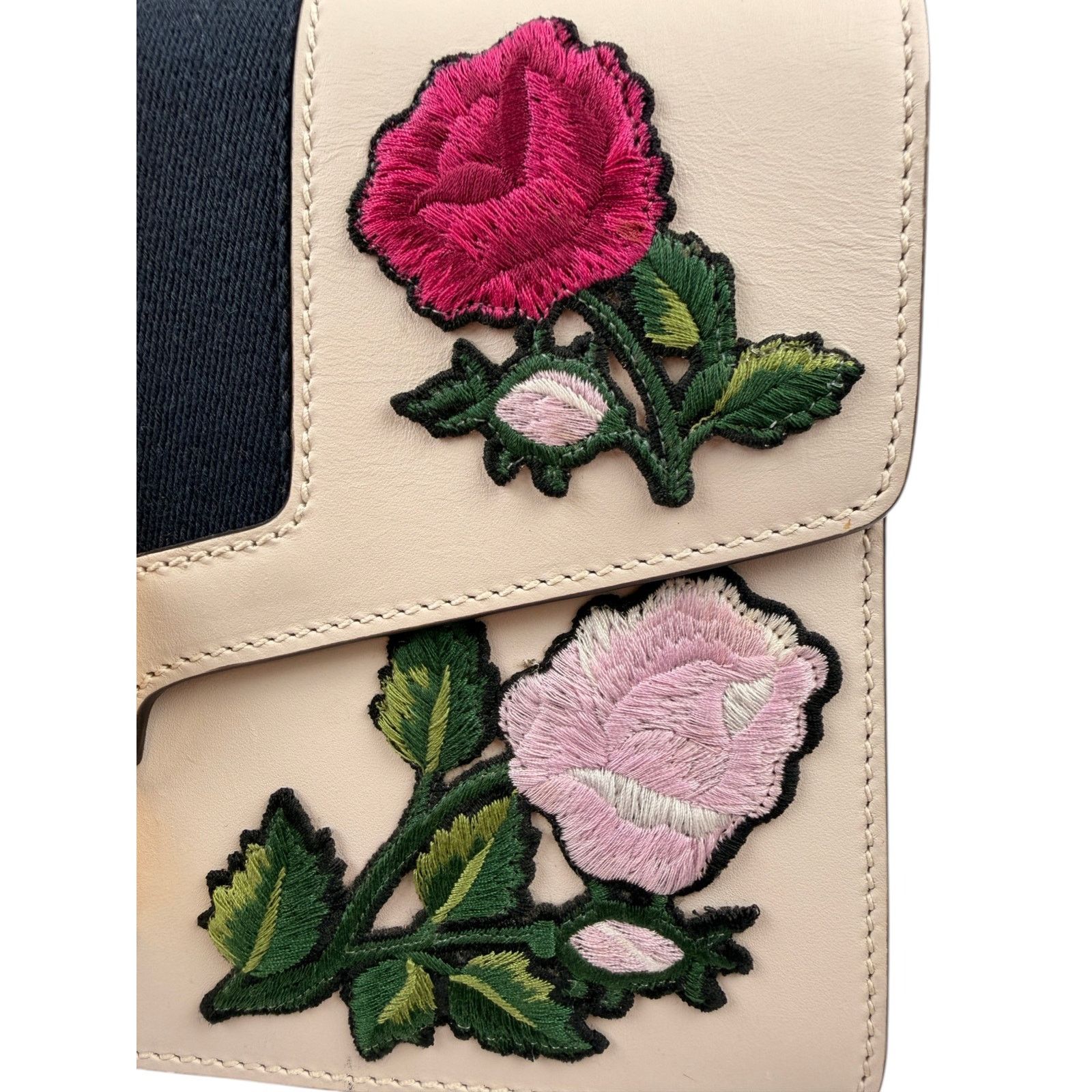 Gucci GUCCI Sylvie Embroidered Floral Shoulder Bag in White Size ONE SIZE - 8 Thumbnail
