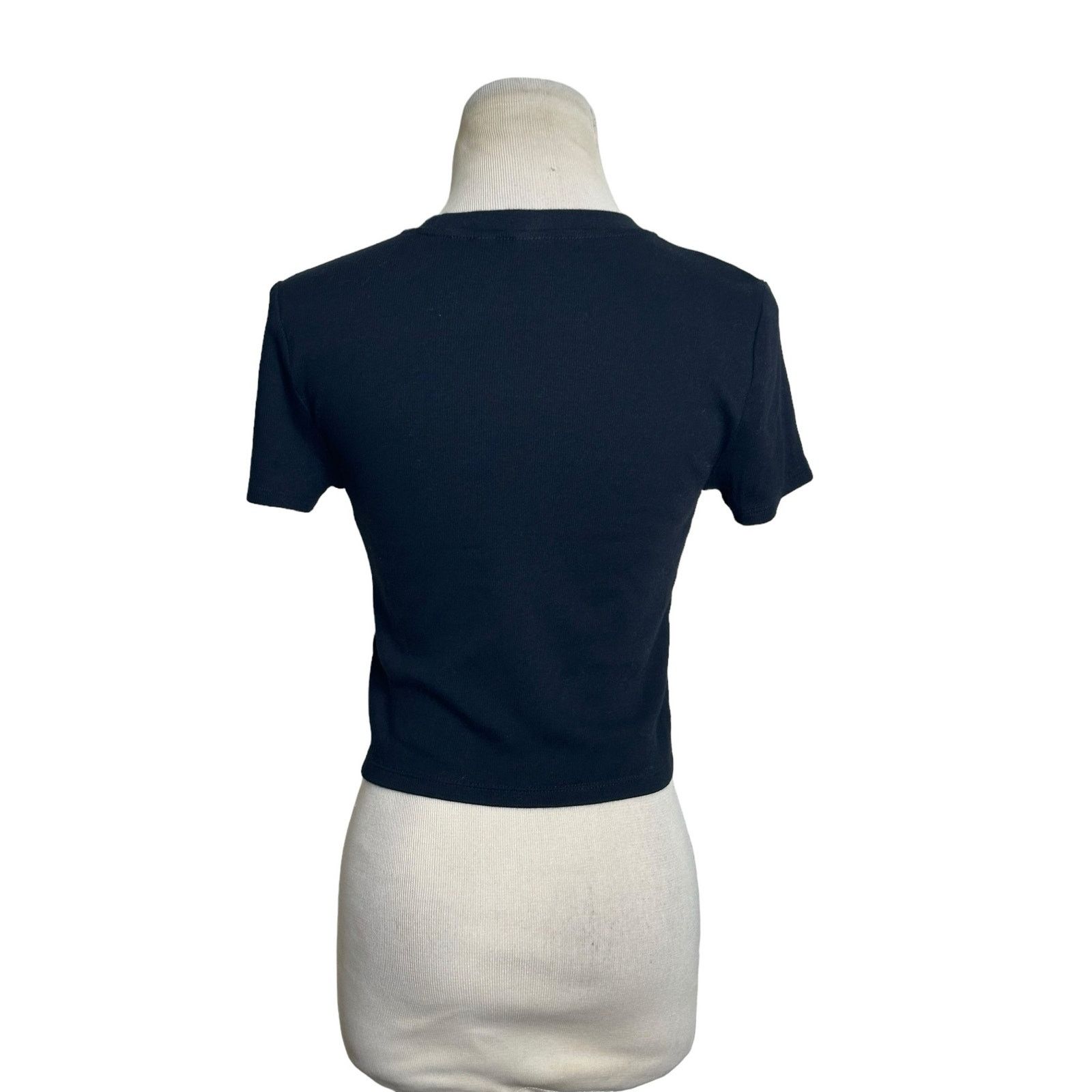 TNA TNA black short sleeves crop fitted T shirt size Medium Size M / US 6-8 / IT 42-44 - 2 Thumbnail