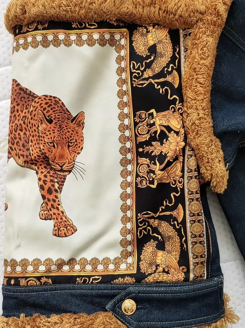 Versace Versace Leopard print baroque print denim jacket Size US S / EU 44-46 / 1 - 7 Thumbnail