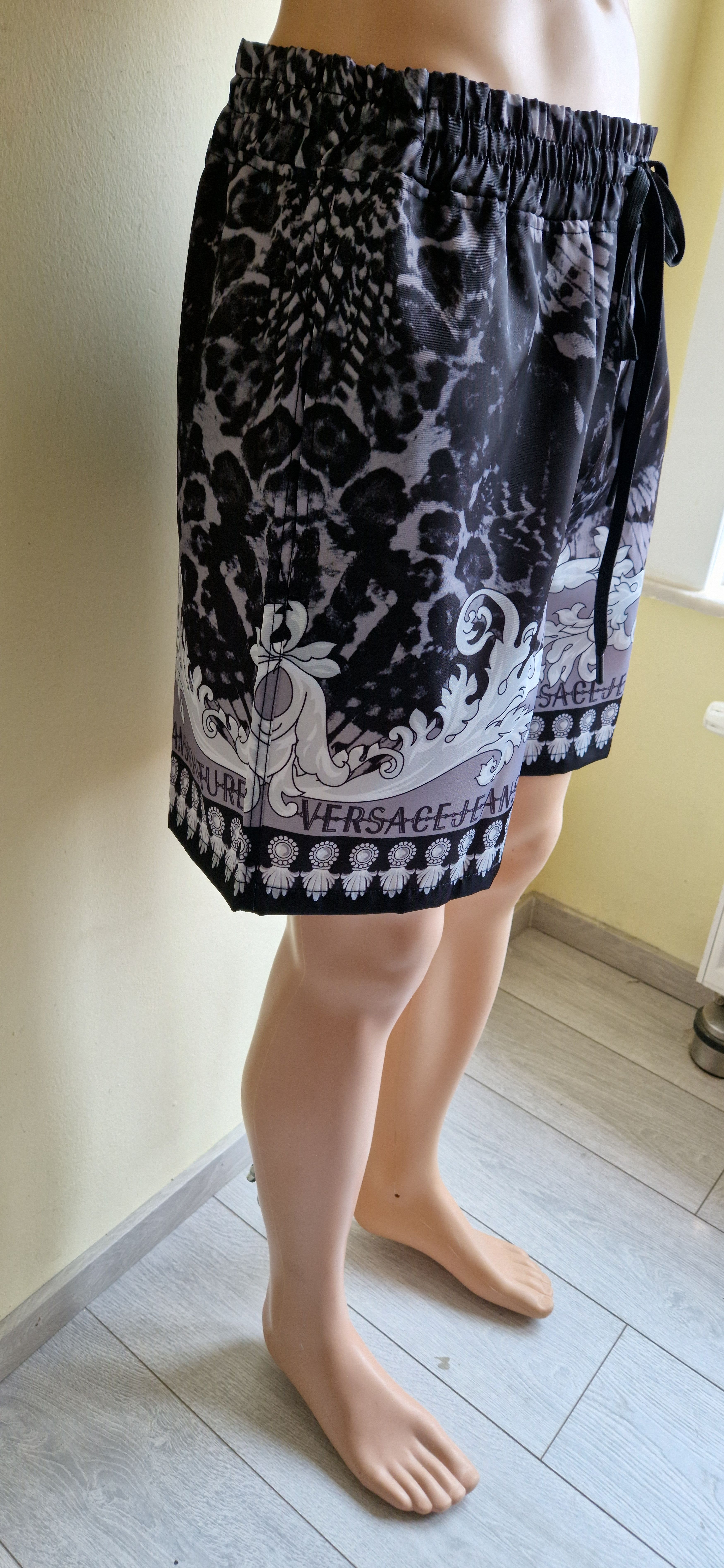 Versace Jeans Couture Versace beachwear Size US 36 / EU 52 - 3 Thumbnail