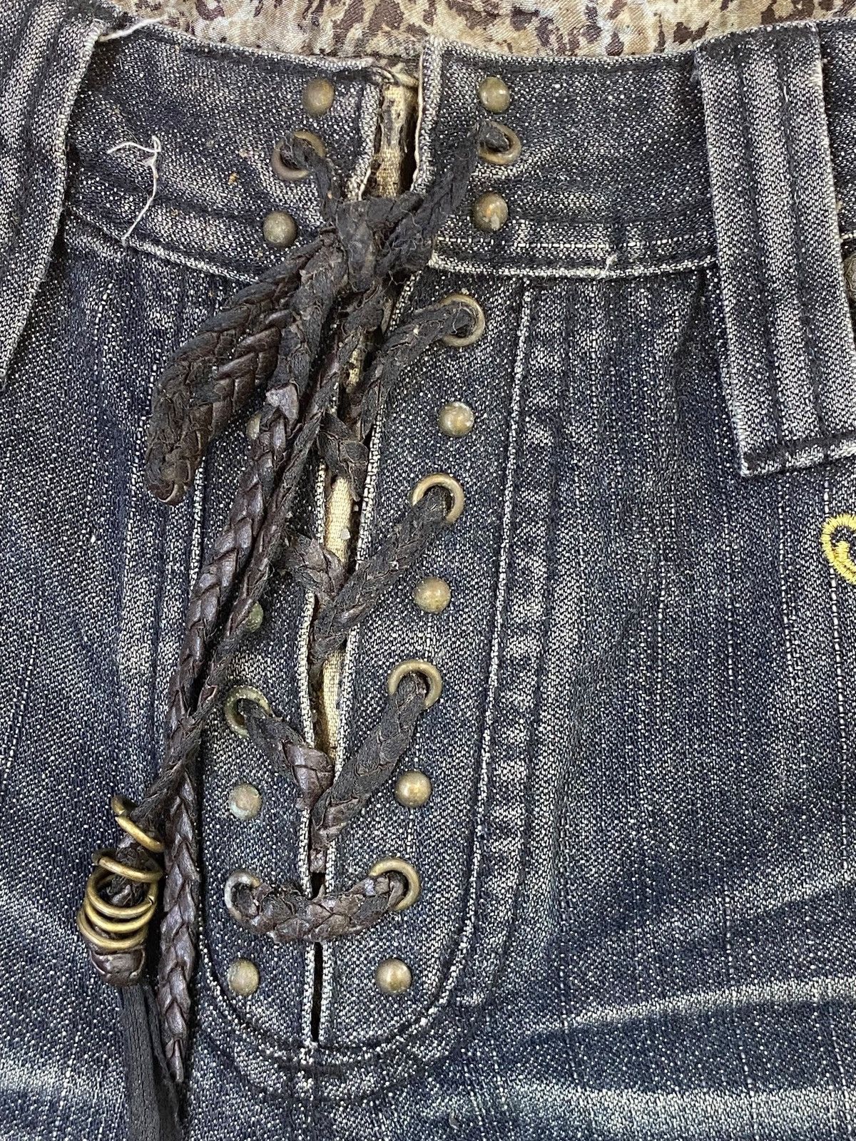 Japanese Brand Japanese Brand Light Wash Ripped Style Flare Jeans Size US 29 - 10 Thumbnail