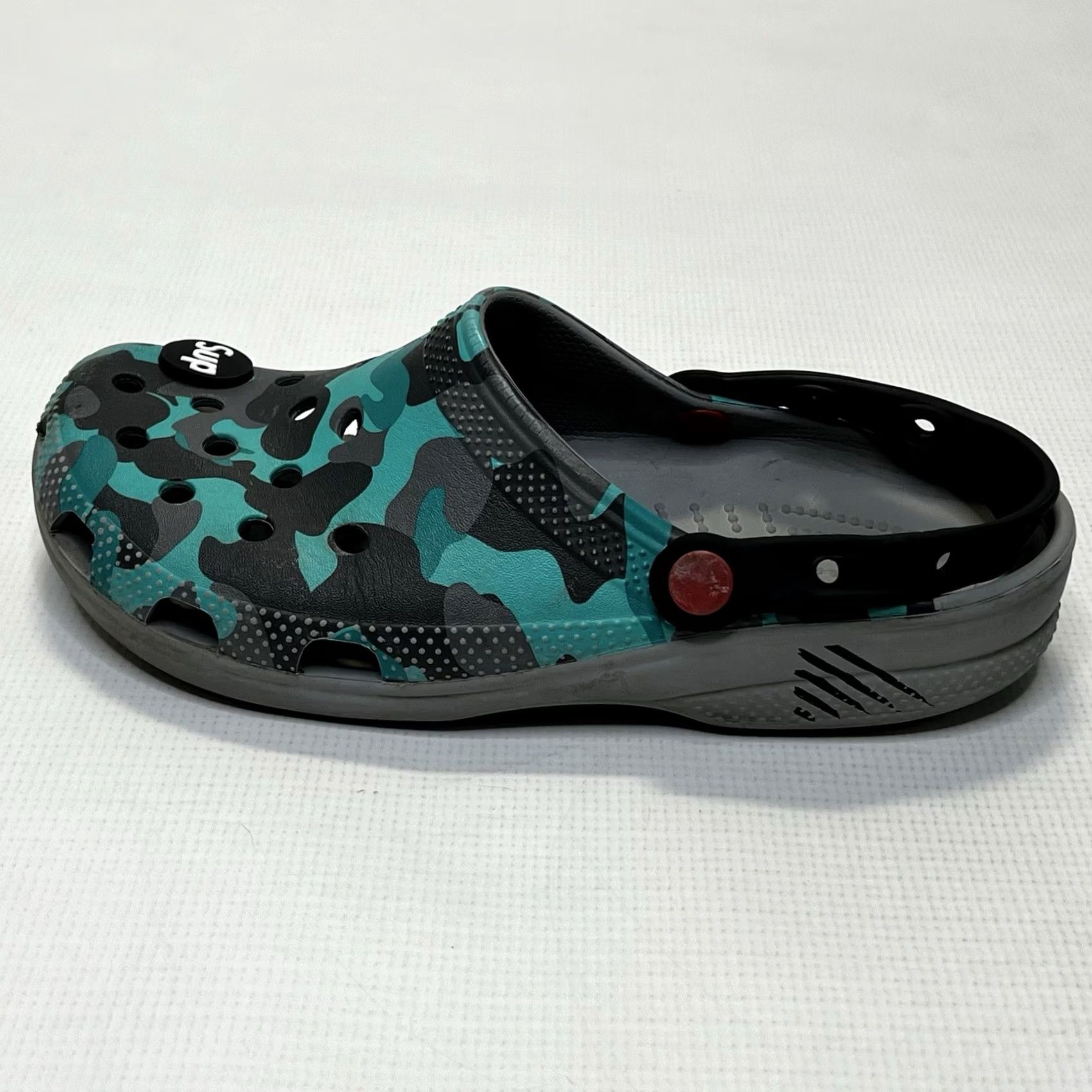 Crocs Disney Parks Star Wars Crocs Mandalorian Camo Clogs Size Mens 8 Womens 10 Adult Size ONE SIZE - 2 Thumbnail
