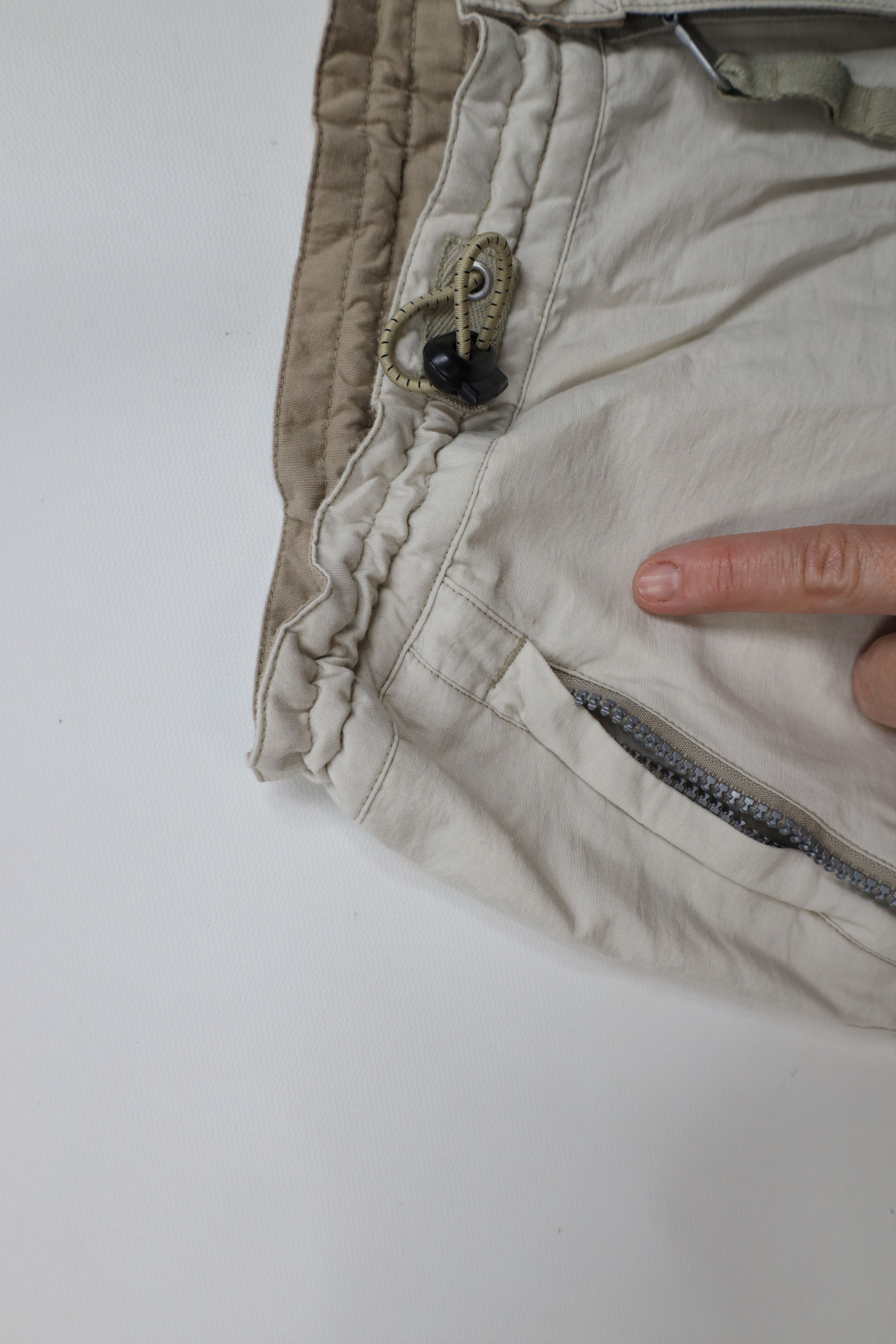 Vintage Vintage 90s Y2K Streetwear Fit Big Pocket Cargo Shorts Beige Size US 34 / EU 50 - 6 Thumbnail