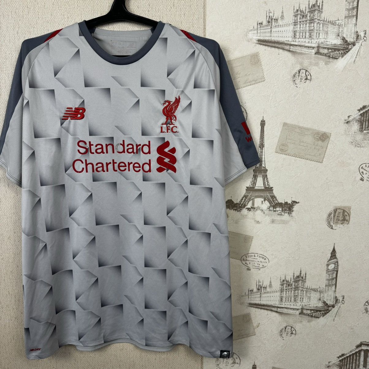 New Balance New Balance Liverpool Jersey 2018/19 Thrid Kit Football 2XL Size US XXL / EU 58 / 5 - 14 Thumbnail