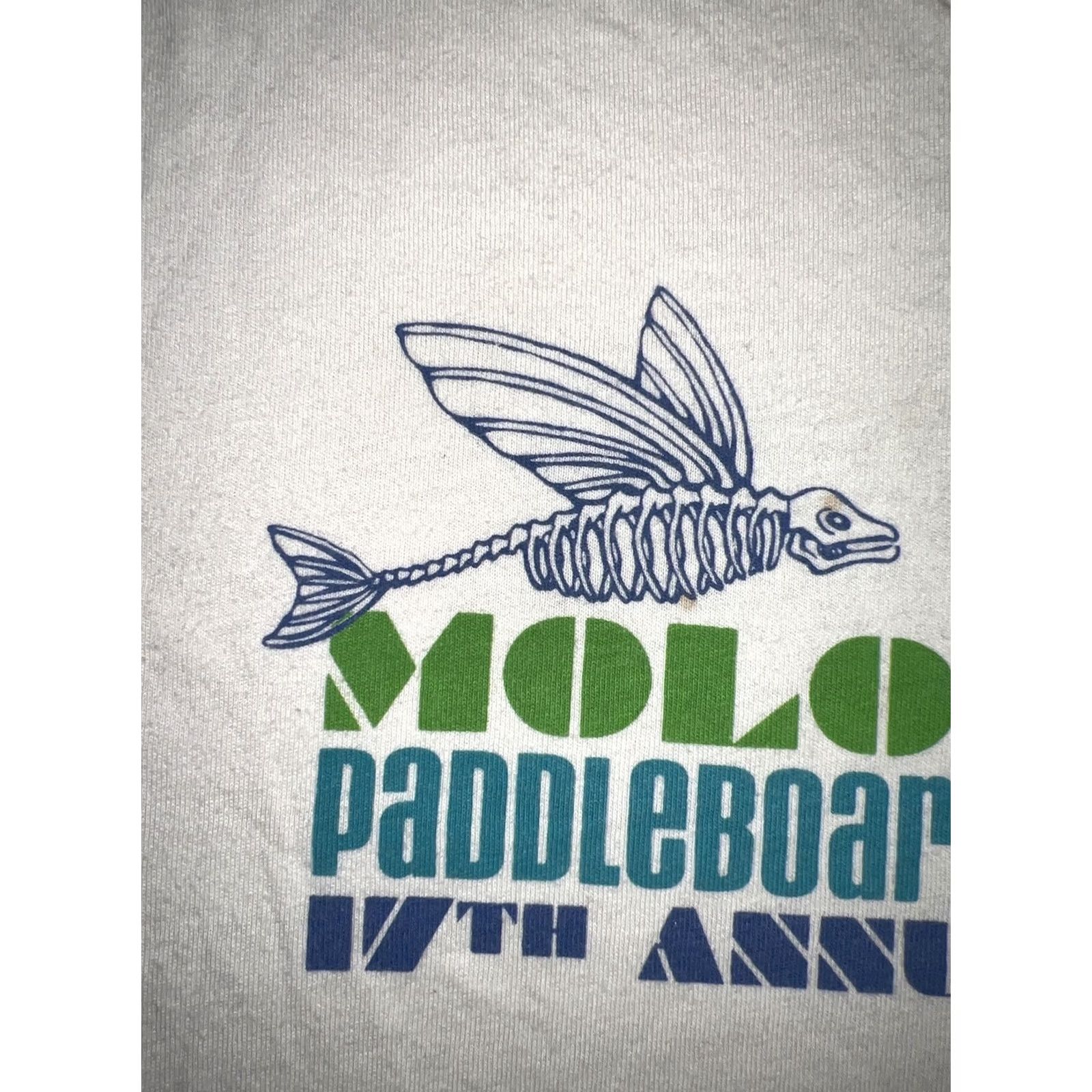 Vintage VINTAGE Molokai 2 Oahu Paddleboard World Championships Outrigger Canoe Club Shirt Men's L White Crew Neck Short Sleeve Graphic Print Surfer Event 2013 Size US L / EU 52-54 / 3 - 4 Thumbnail