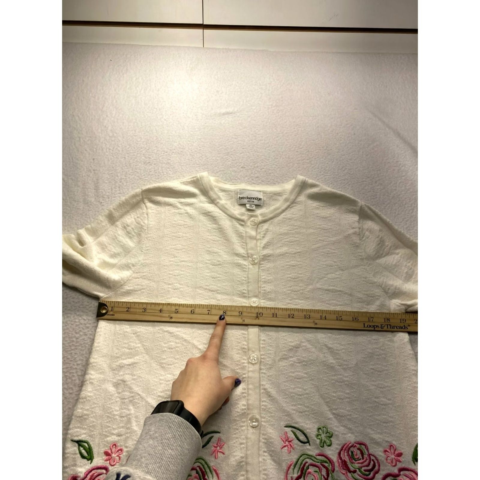 Vintage Breckenridge Cardigan Women's Petite Floral Embroidered Button-Up Sweater PL Cream Size L / US 10 / IT 46 - 6 Thumbnail