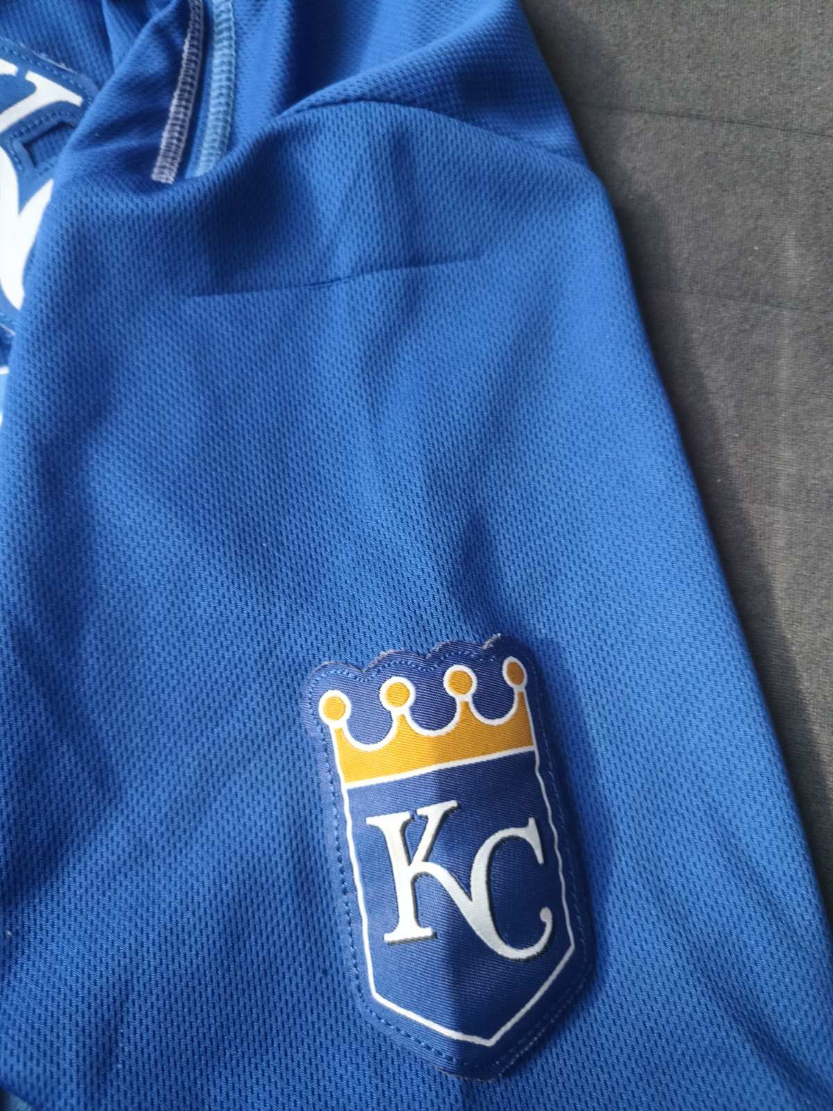 Majestic Men's Majestic Cool Base Kansas City Royals Eric Hosmer #35 Size US L / EU 52-54 / 3 - 3 Thumbnail