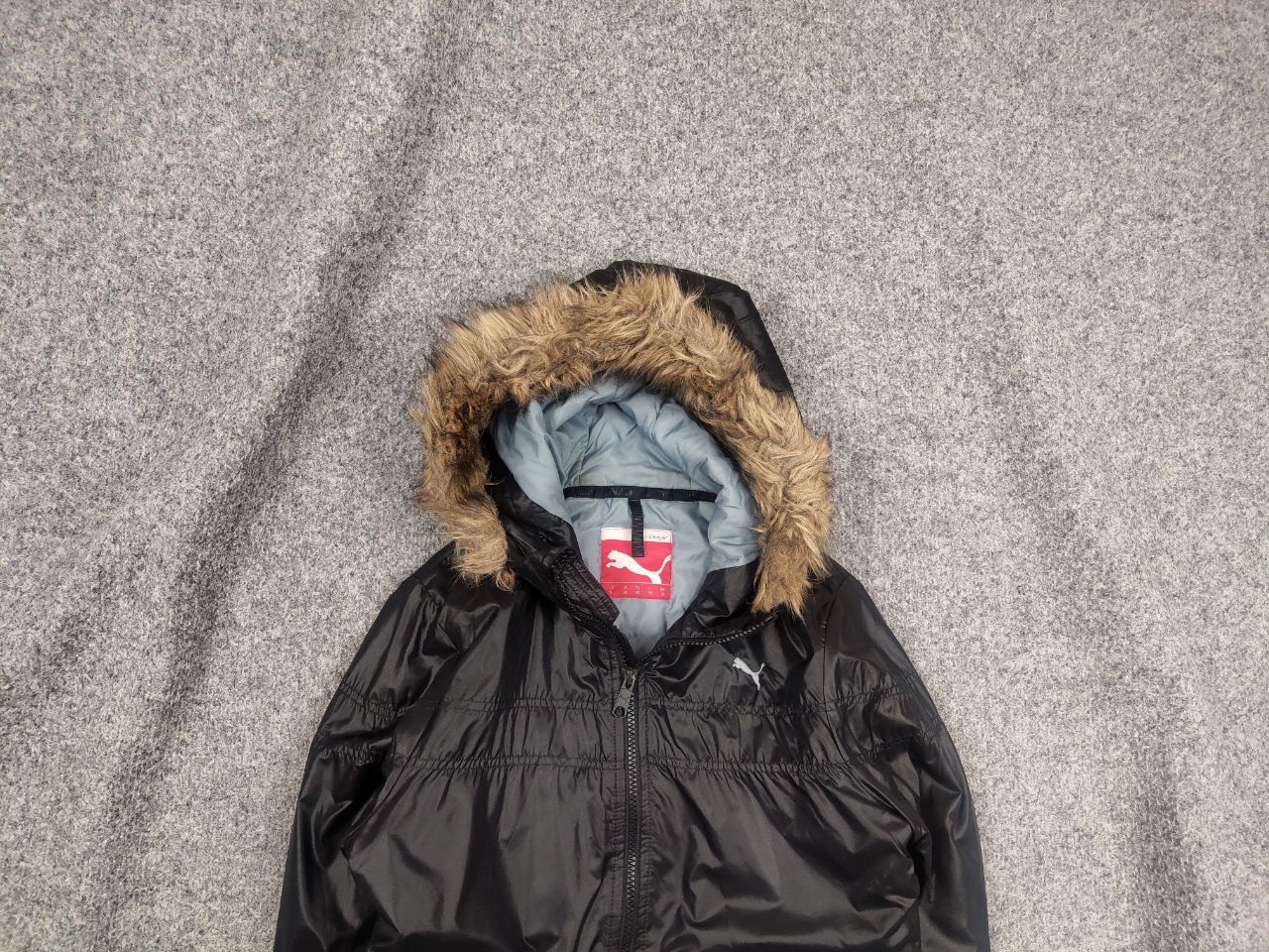 Puma Vintage Puma Fur Hoodie Back Zip Jacket Y2K l.g.b. Style Size US S / EU 44-46 / 1 - 1 Thumbnail