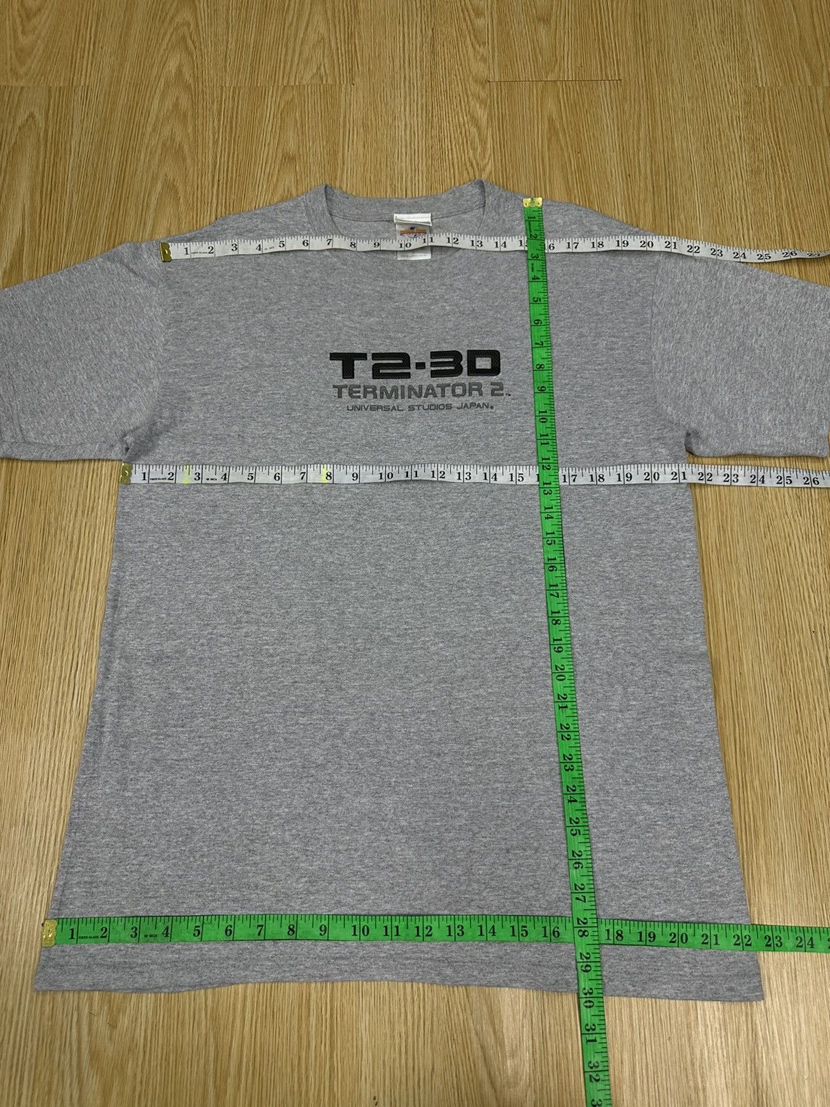Universal Studios Vintage Terminator 2 Universal Studios Movie Tshirt A932 Size US L / EU 52-54 / 3 - 5 Thumbnail