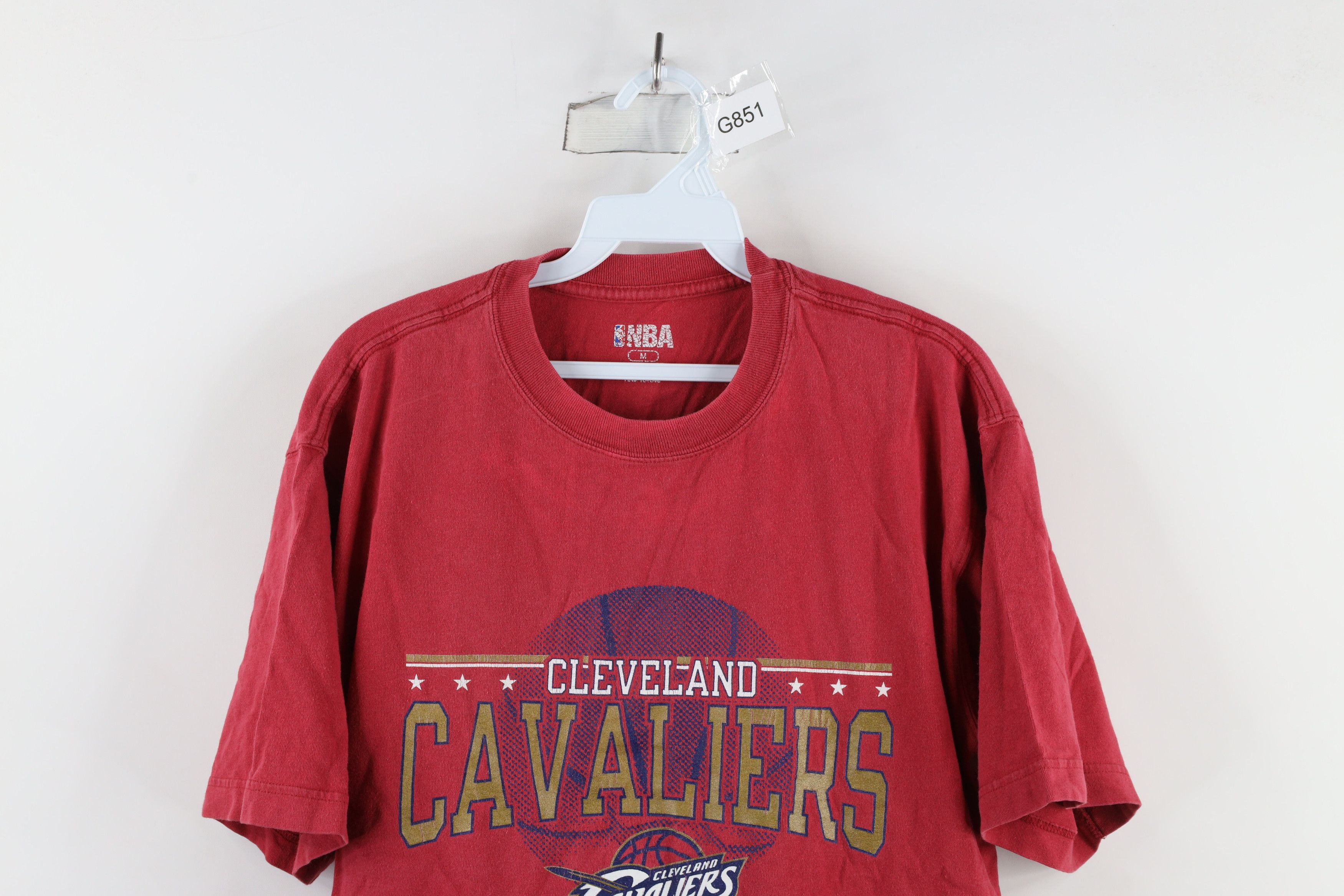 Vintage Vintage Y2K Cleveland Cavaliers Basketball T-Shirt Red Size US M / EU 48-50 / 2 - 2 Thumbnail