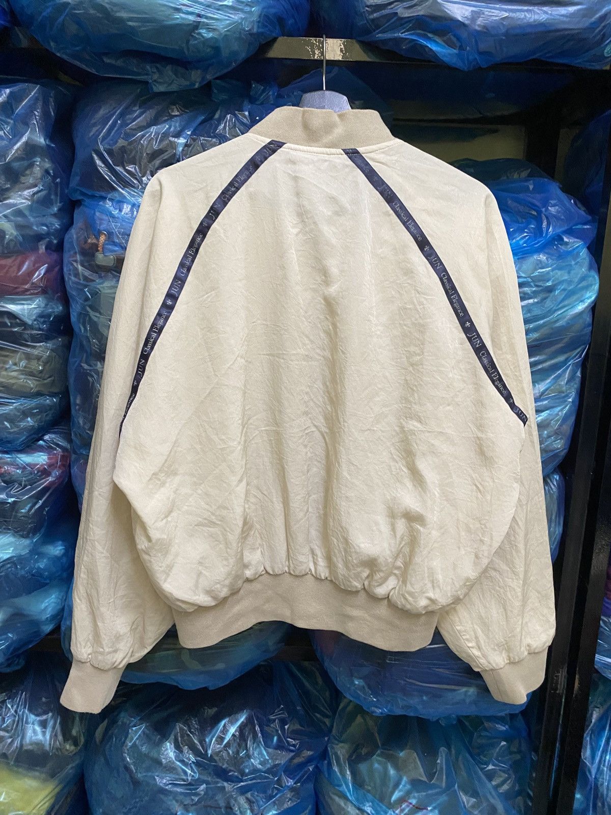JUN MEN Vintage JUN Men Japan Track Bomber Jacket Ivory Nylon Zip-Up Size US M / EU 48-50 / 2 - 11 Thumbnail