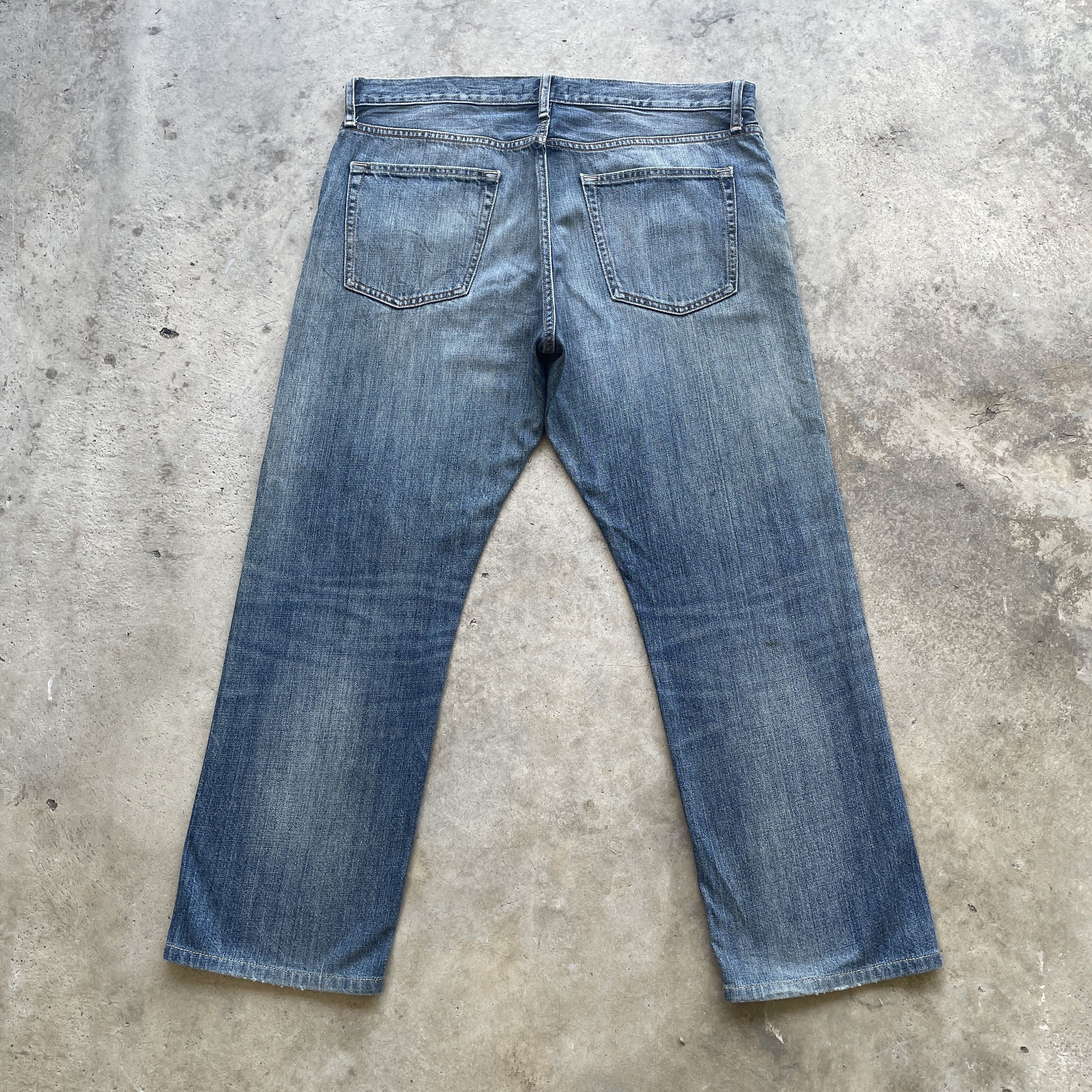 Japanese Brand W37 Vintage Japanese Distressed Jeans Faded Denim Pants Size US 37 - 10 Thumbnail