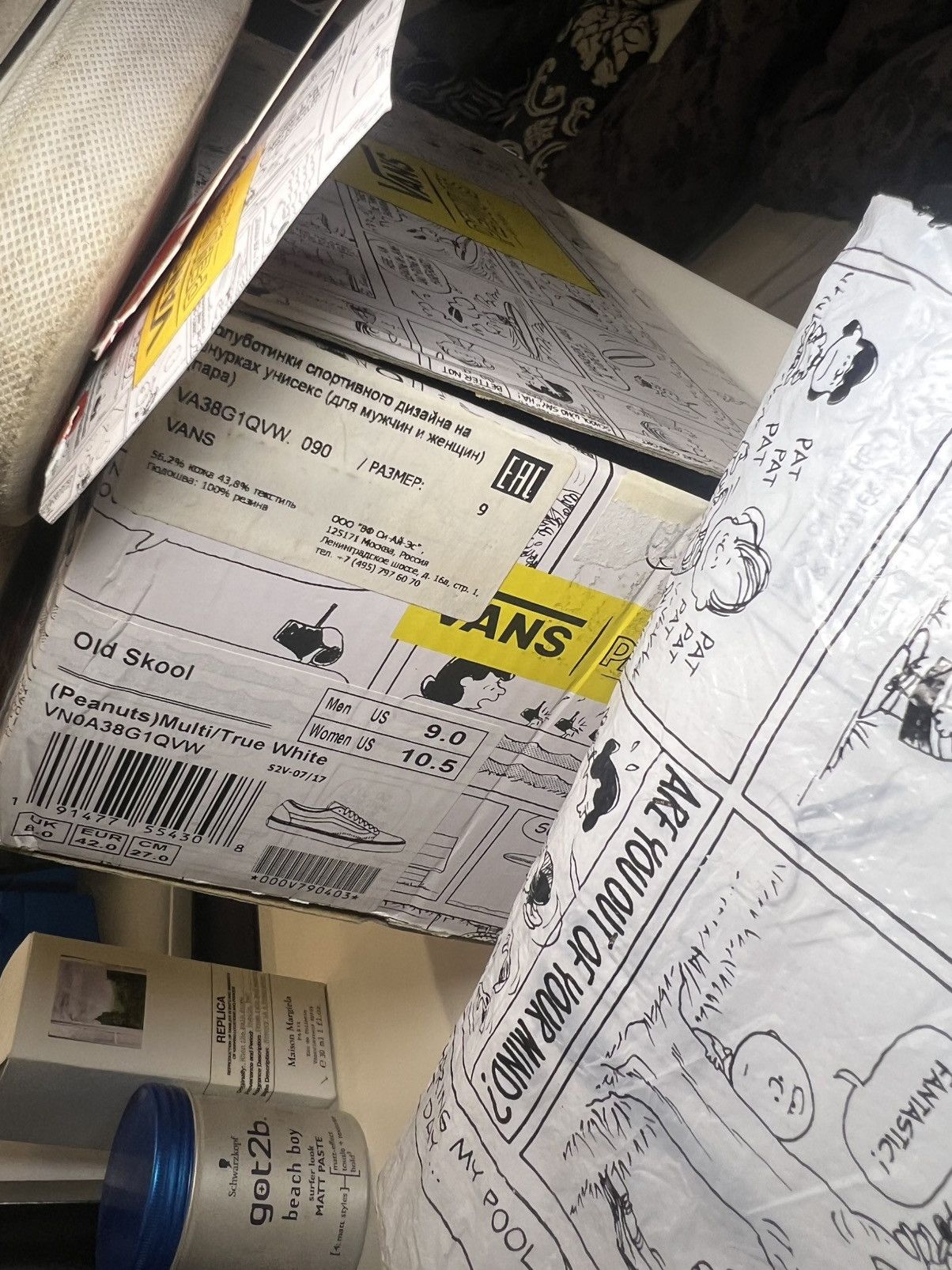 Peanuts × Vans (offers🤝)Vans x Peanuts Multi/True White low shoes 💫 Size US 9 / EU 42 - 9 Thumbnail