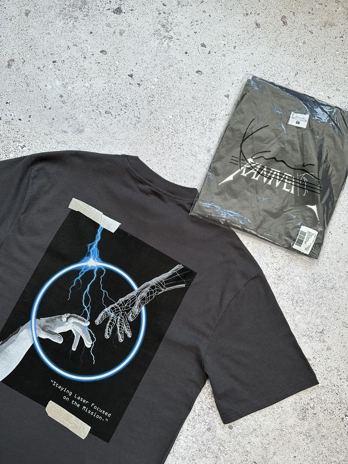 Karl Kani Karl Kani Metaverse Signature graphic T shirt Men M washed Size US M / EU 48-50 / 2 - 1 Thumbnail